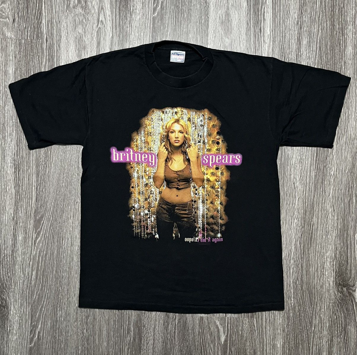 Vintage 2001 Britney Spears “Oops I Did It Again” T Shirt