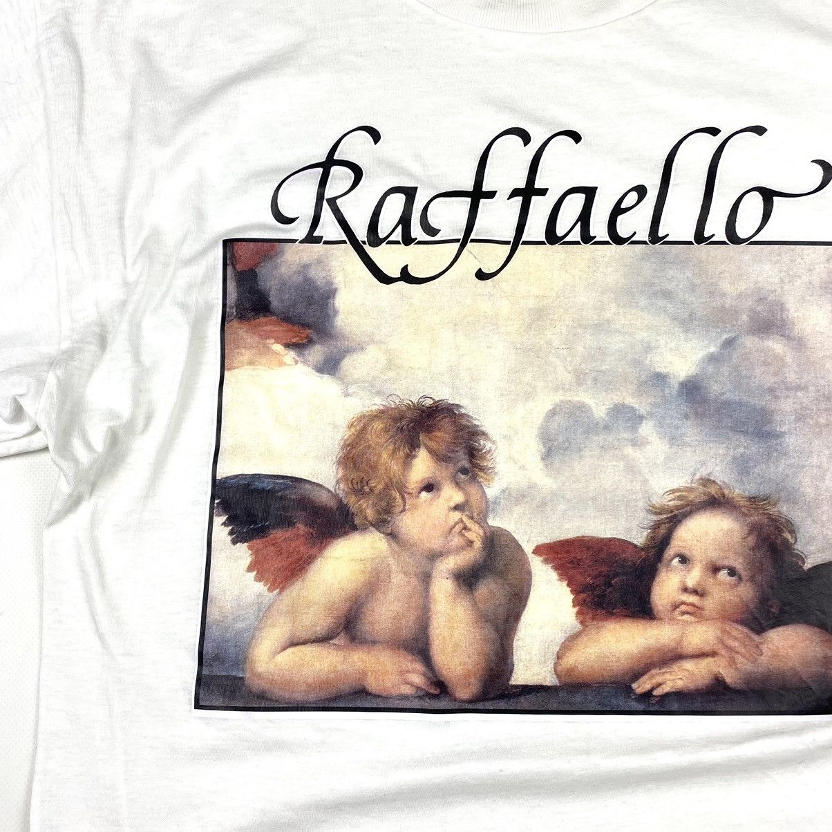 Vintage 90’s Vintage Raffaello Angels Art T Shirt Size US XXL / EU 58 / 5 - 3 Thumbnail