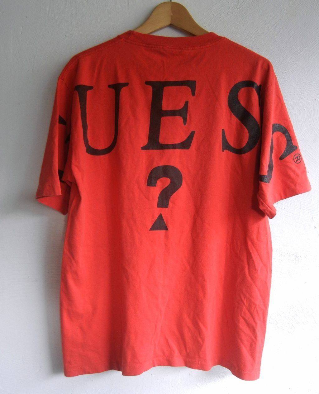 GUESS ? USA Guess Jeans Red Tee Sz Large