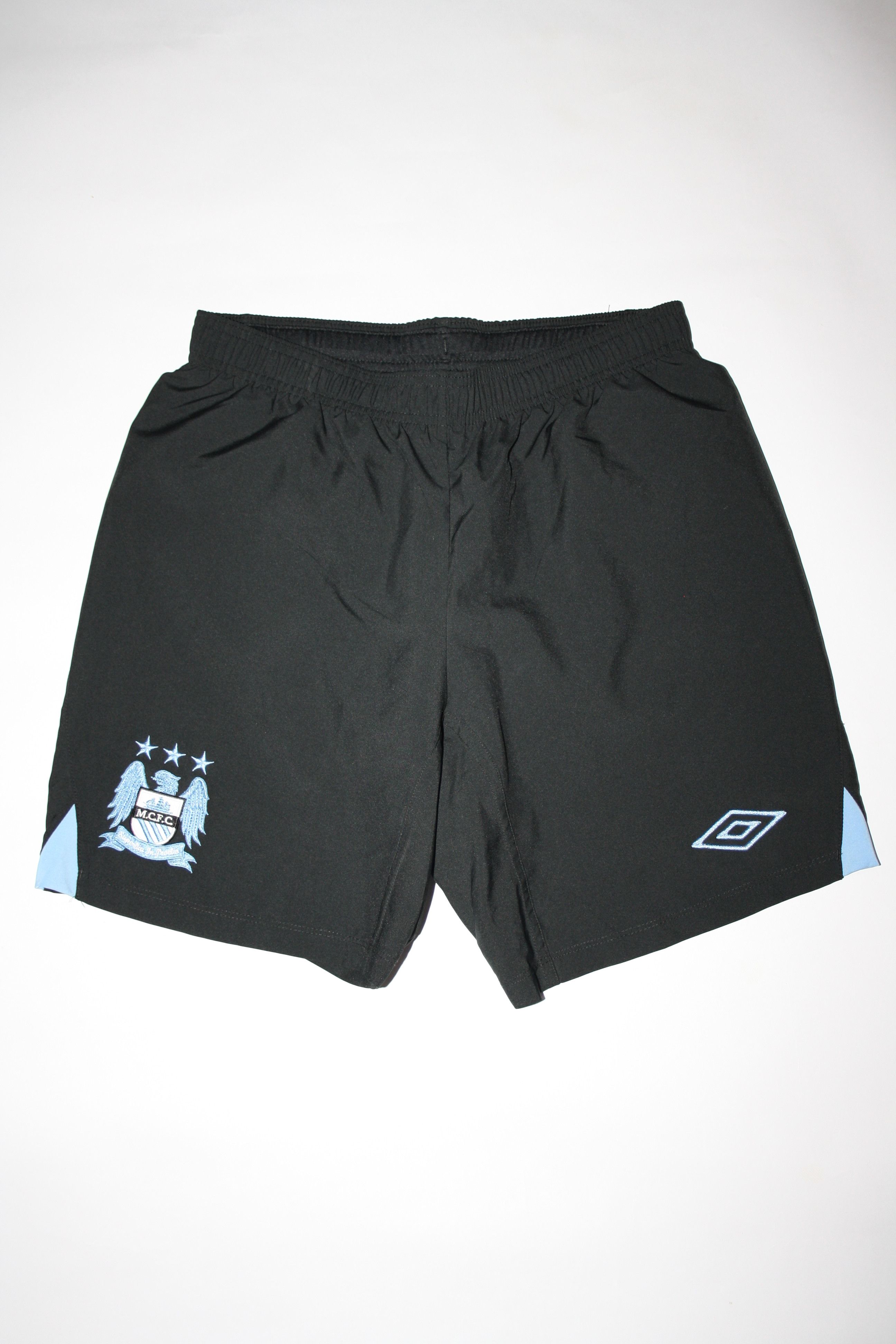 Umbro Umbro Manchester City shorts Size US 31 - 1 Thumbnail