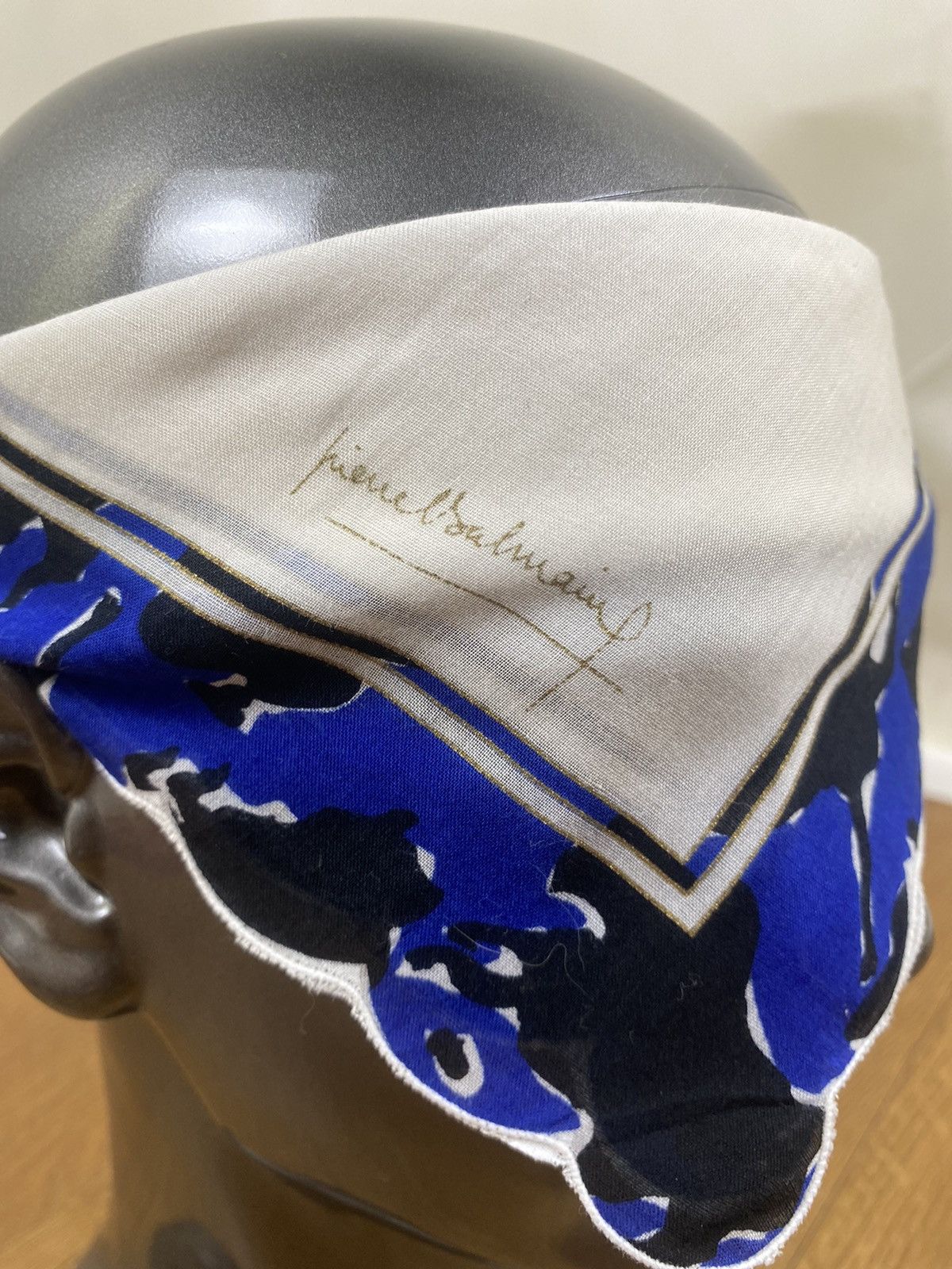 Designer × Pierre Balmain × Vintage Pierre Balmain Handkerchief / Bandana / Neckerchief Size ONE SIZE - 2 Thumbnail