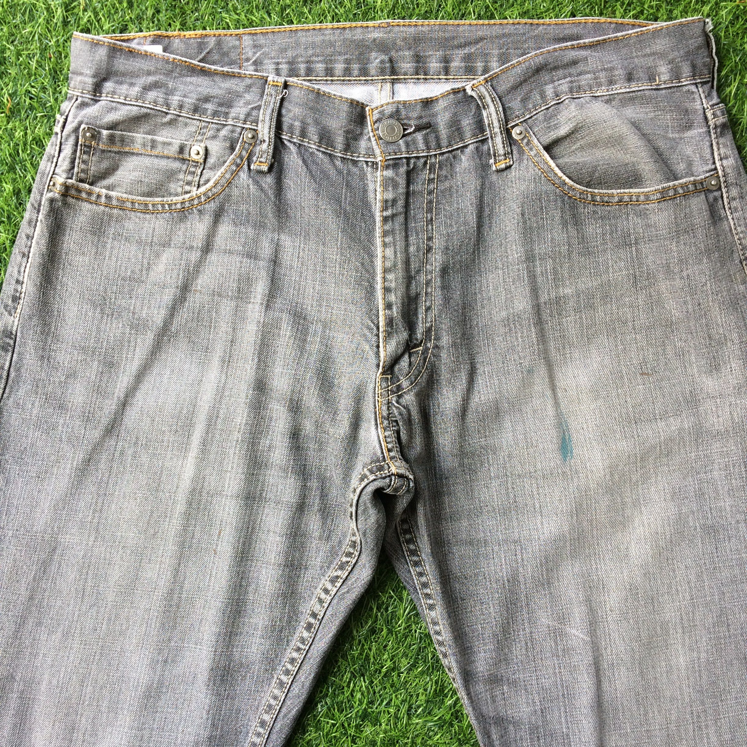 Levi's Vintage Levis 514 Distressed Jeans #B-484 Size US 34 / EU 50 - 3 Thumbnail