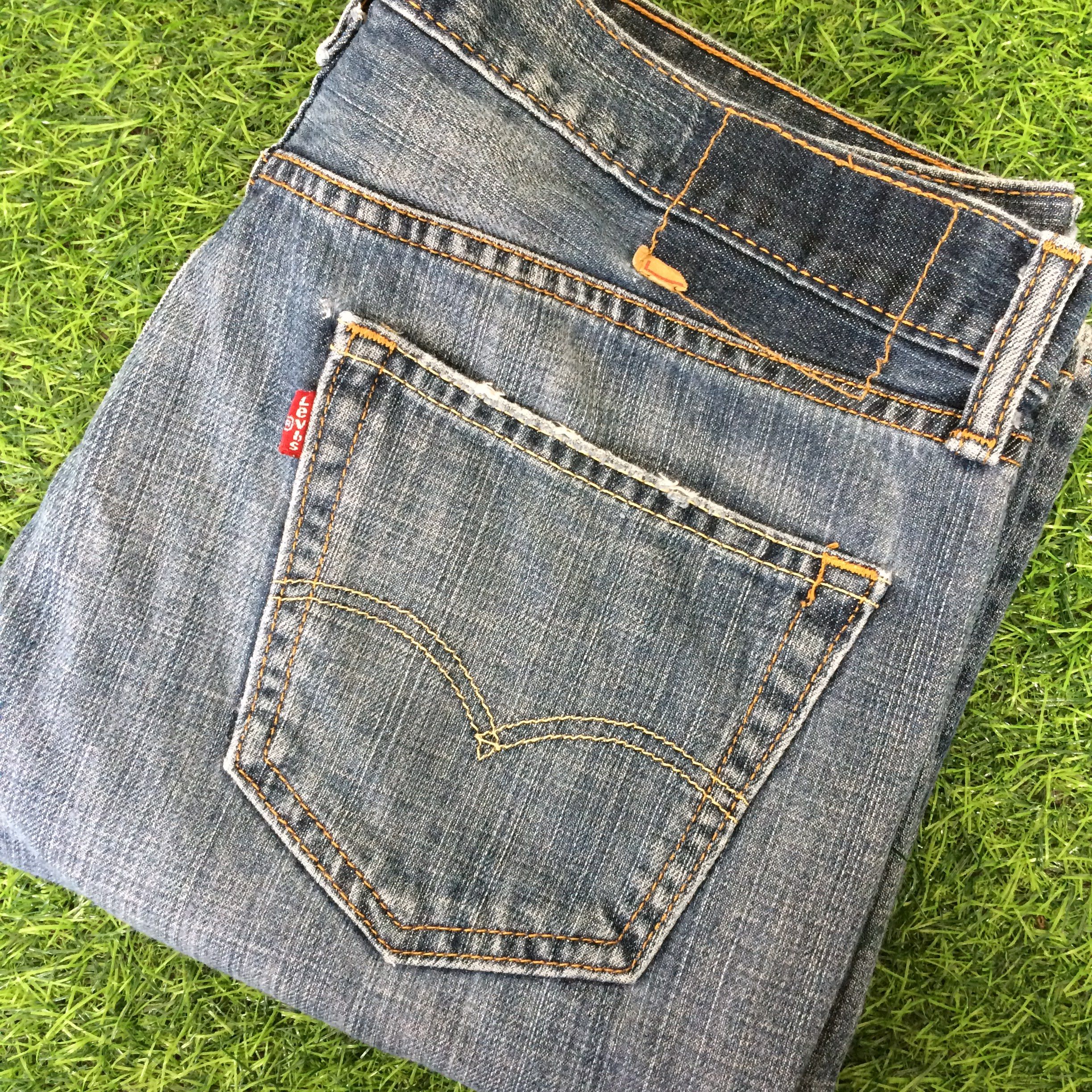 Levi's Vintage Distressed Levis 505 Jeans #B-258 Size US 35 - 6 Thumbnail