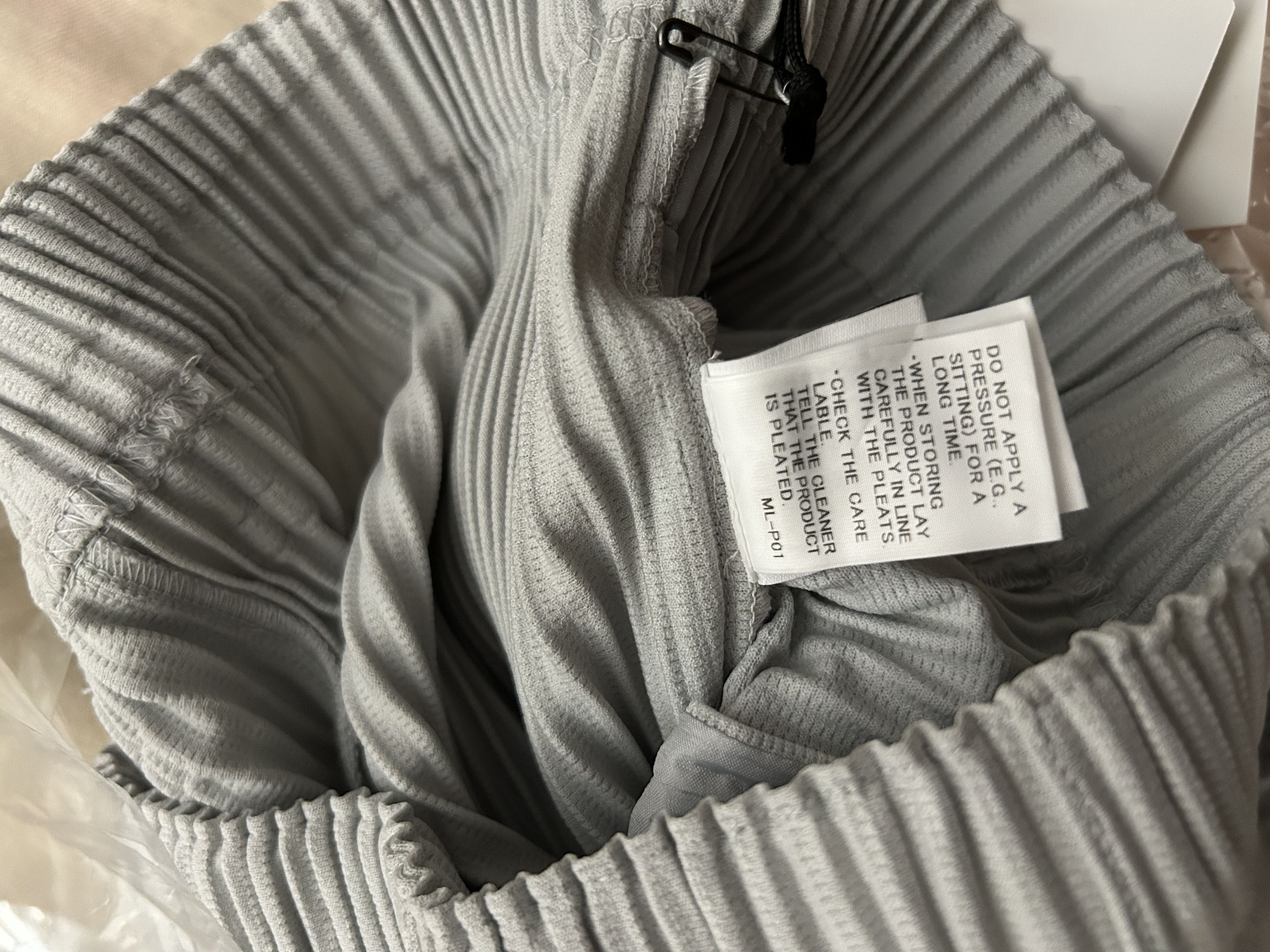 Issey Miyake Issey Miyake Homme Plisse Pleated basic Trousers Size US 32 / EU 48 - 5 Thumbnail