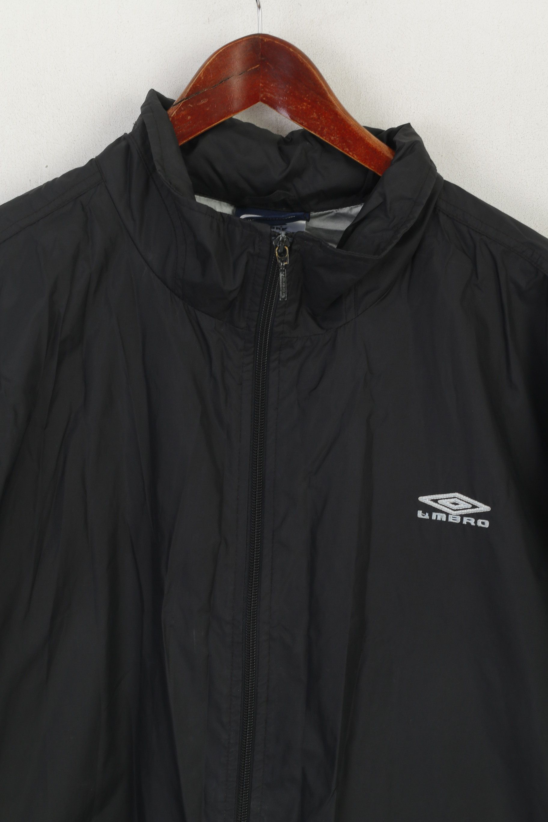 Umbro × Vintage Umbro Men XXL Jacket Black Nylon Waterproof 6796 Size US XXL / EU 58 / 5 - 2 Thumbnail