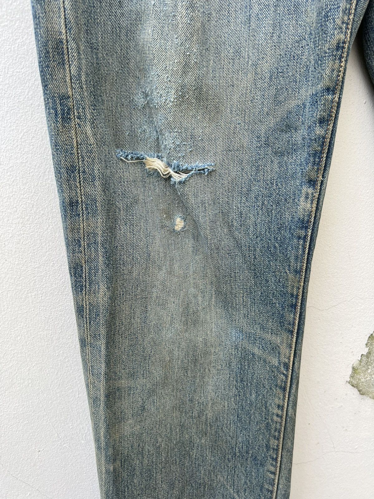 Levi's Vintage Clothing 1998 LVC Levi’s 501 XX Selvedge Denim Dirty Trashed Jeans Size US 32 / EU 48 - 9 Thumbnail