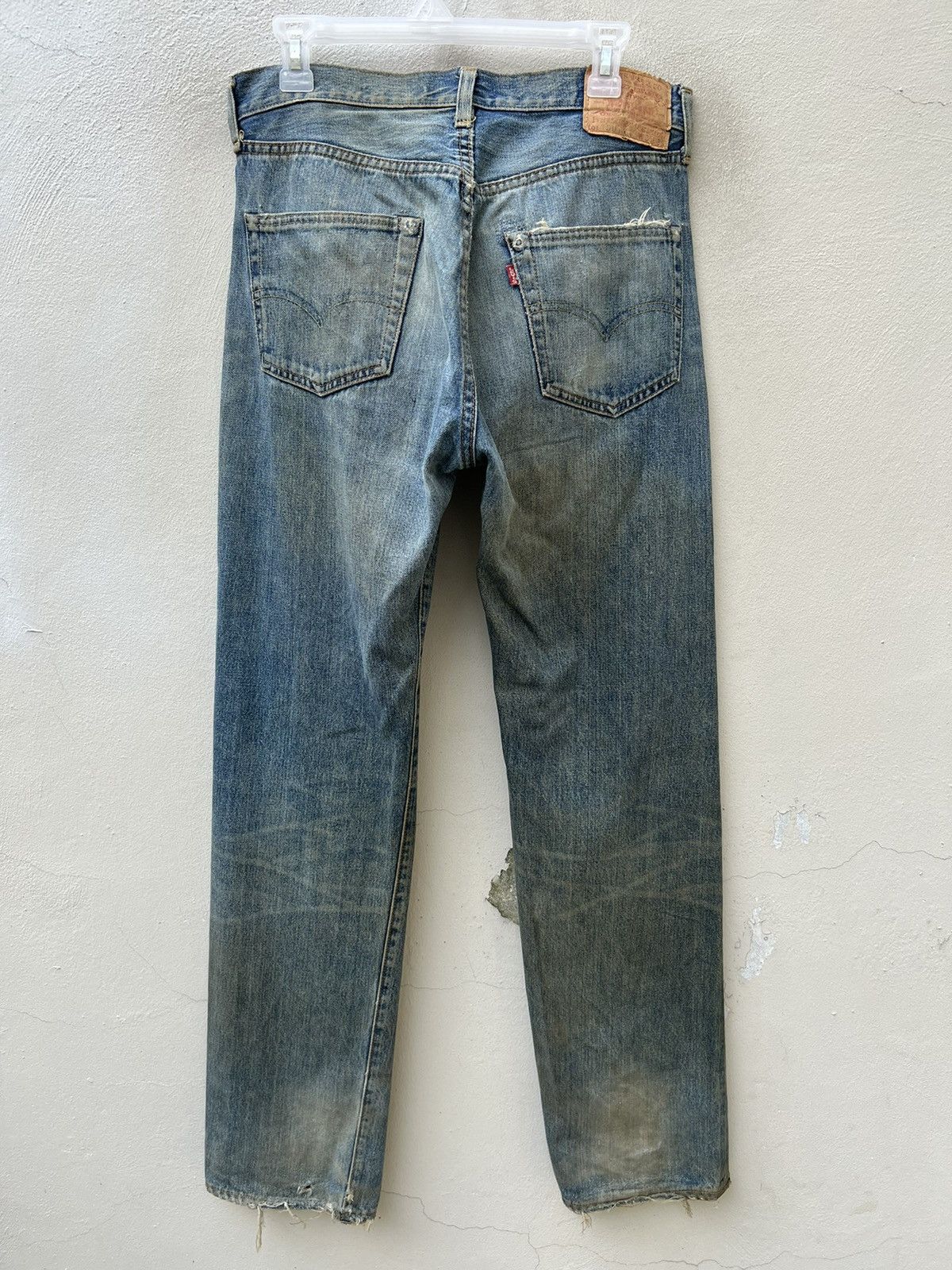 Levi's Vintage Clothing 1998 LVC Levi’s 501 XX Selvedge Denim Dirty Trashed Jeans Size US 32 / EU 48 - 15 Thumbnail