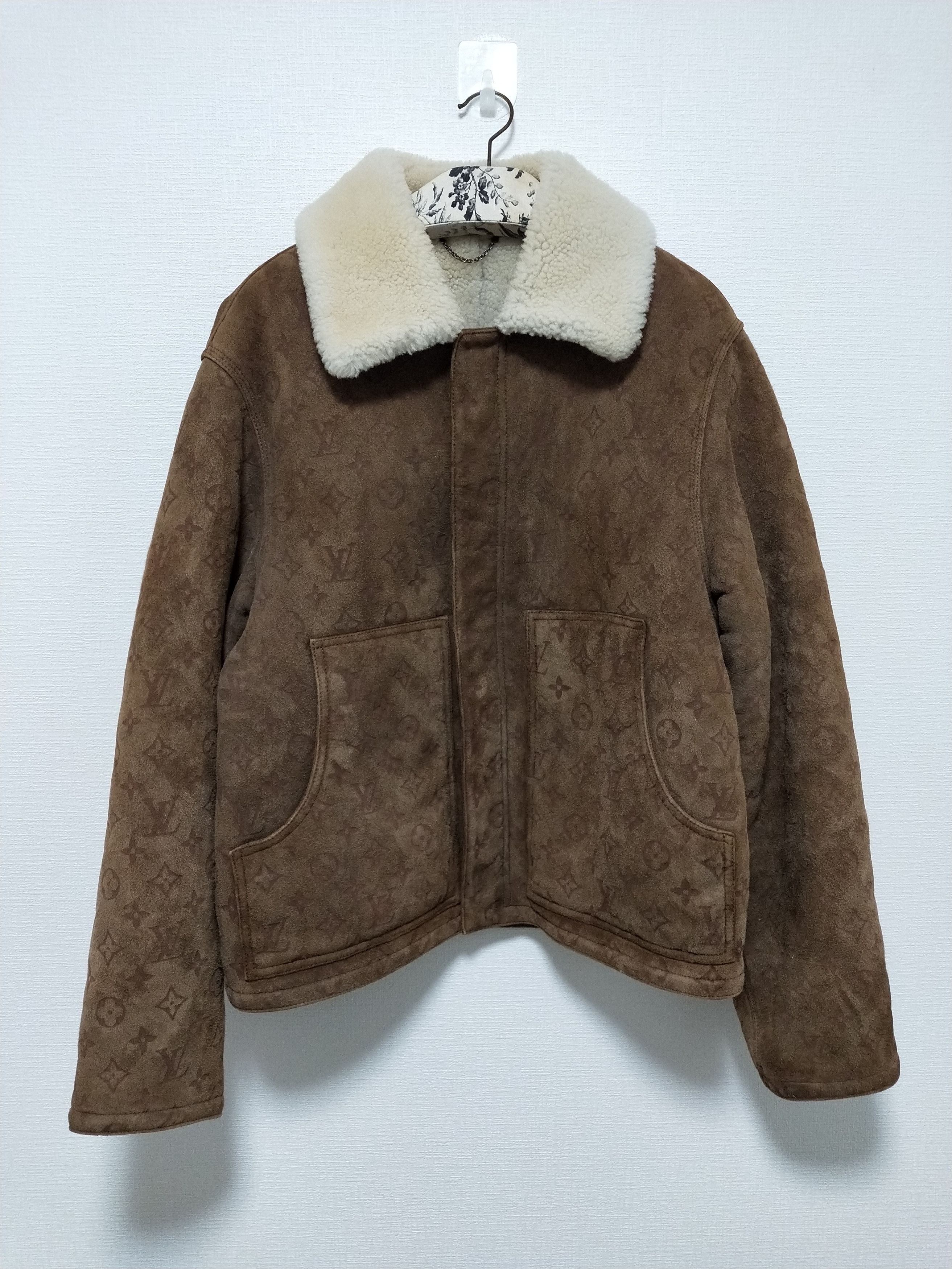 Louis Vuitton Monogram Embossed Shearling Jacket Size US L / EU 52-54 / 3 - 2 Thumbnail