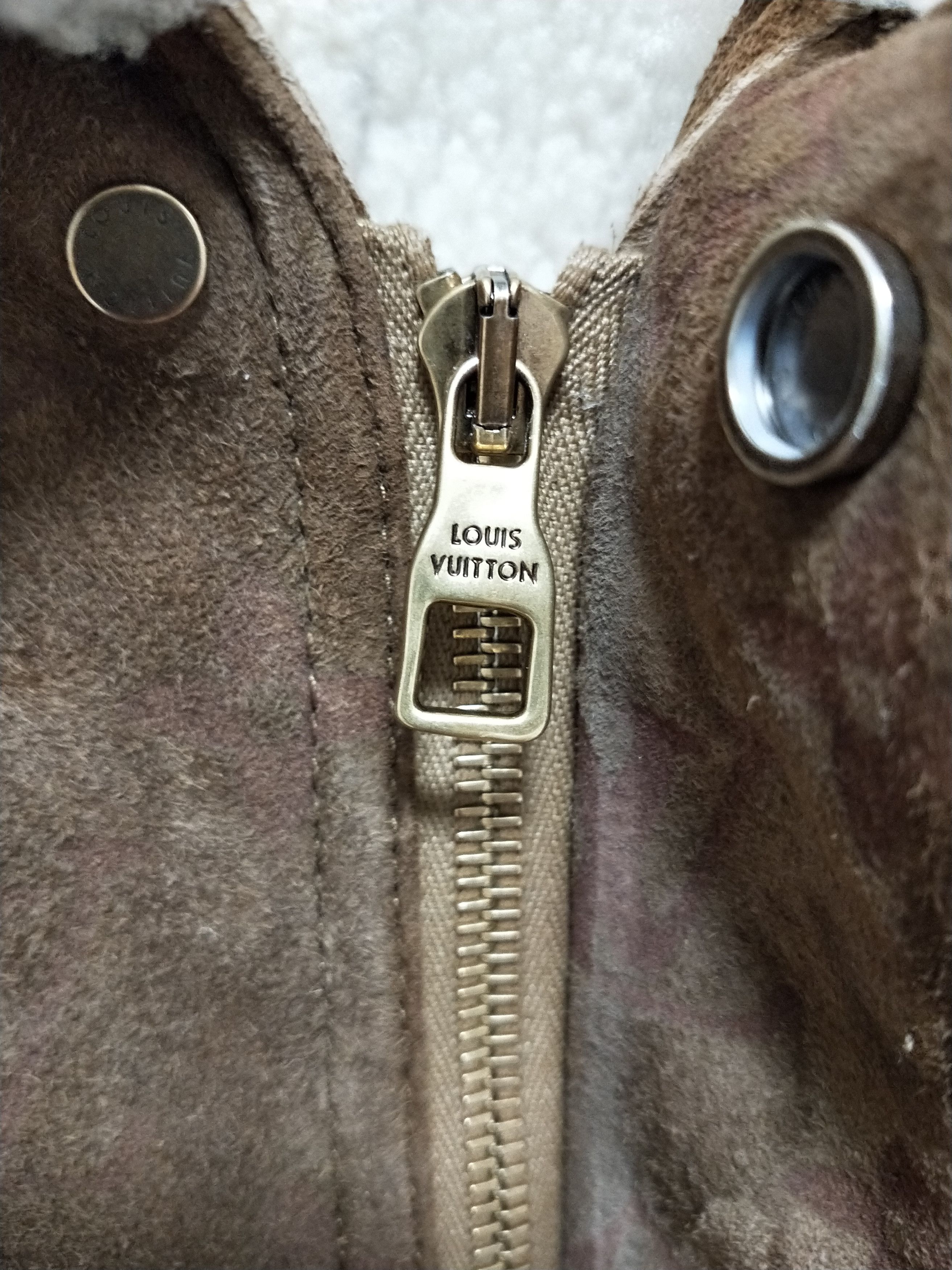 Louis Vuitton Monogram Embossed Shearling Jacket Size US L / EU 52-54 / 3 - 5 Thumbnail