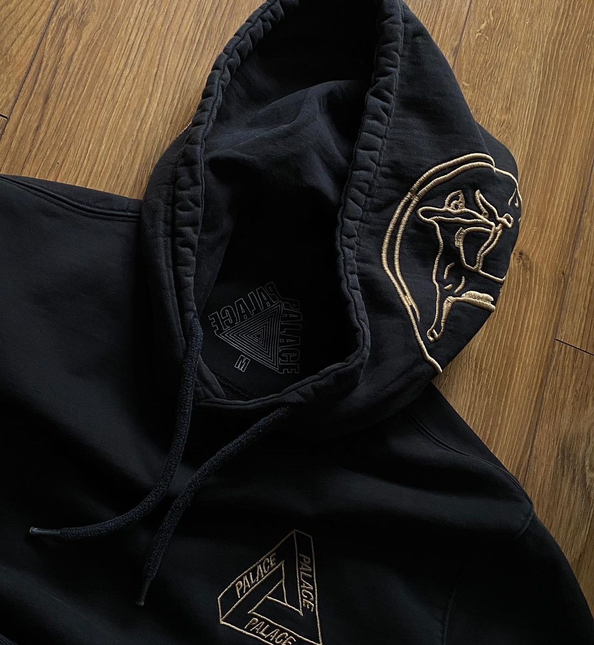 Palace Palace Tri archaeology Hood Back hoodie size M Size US M / EU 48-50 / 2 - 8 Thumbnail