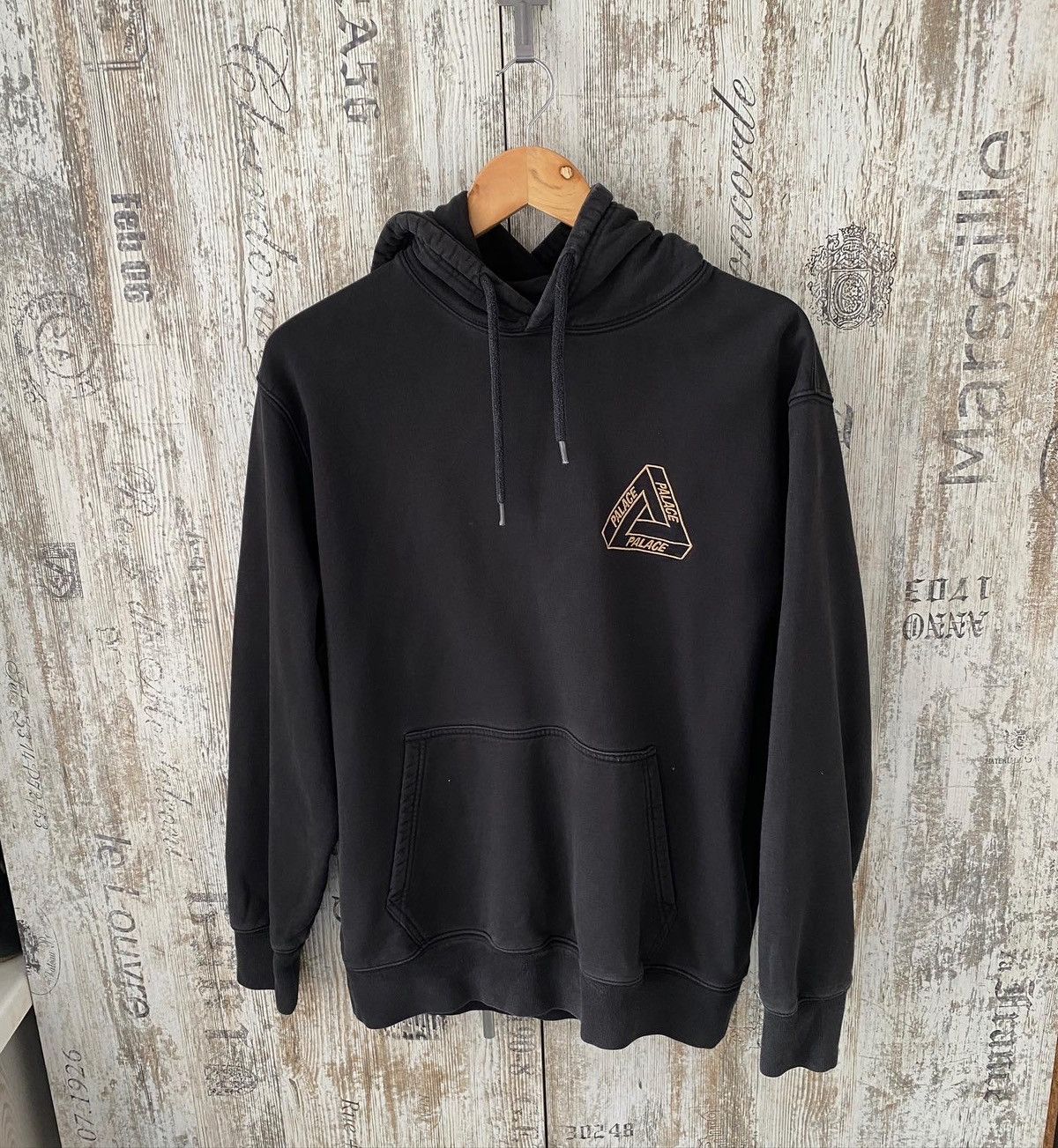 Palace Palace Tri archaeology Hood Back hoodie size M Size US M / EU 48-50 / 2 - 6 Thumbnail