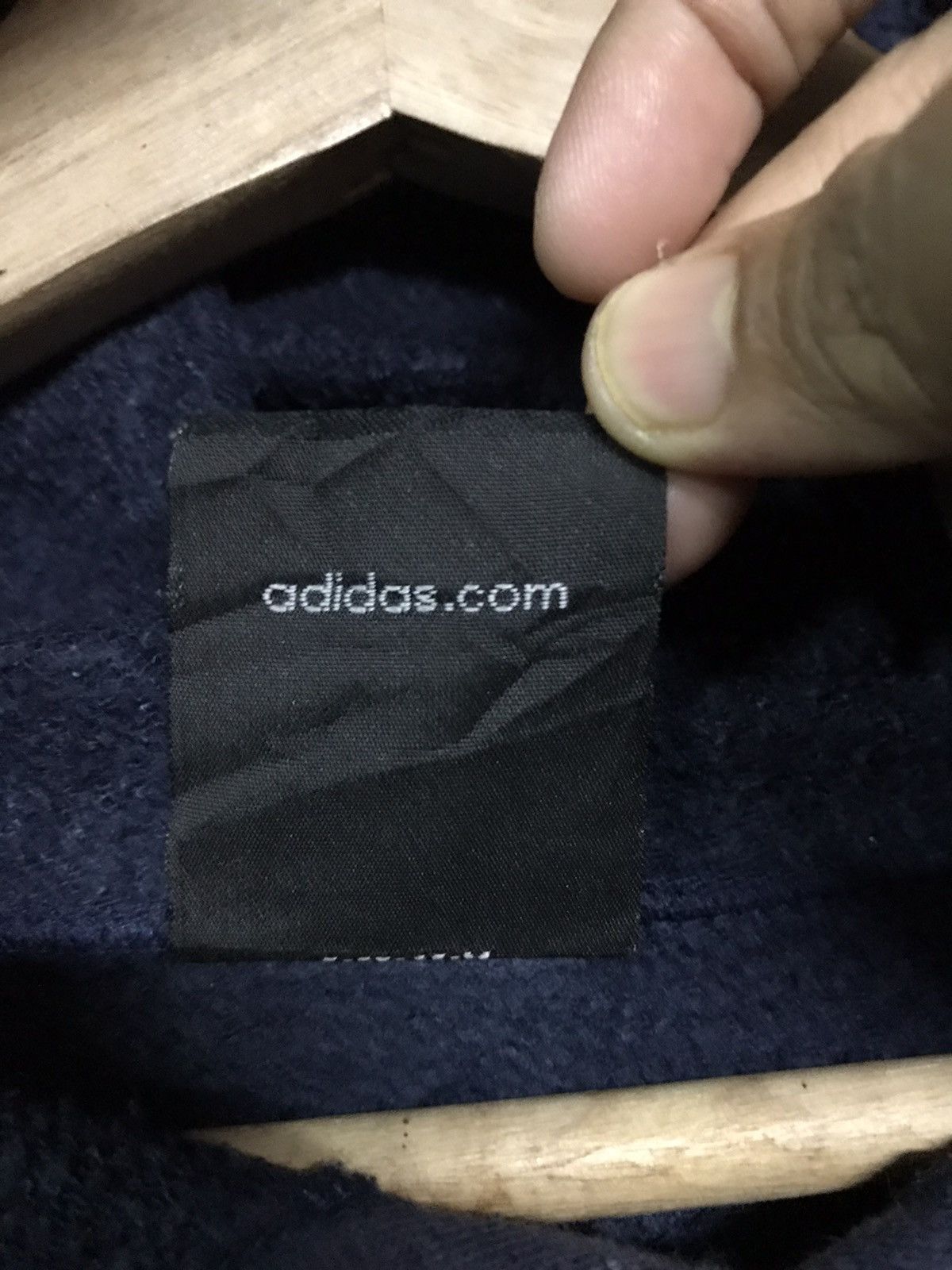 Adidas Adidas Hoodie Small Logo Pullover Size US M / EU 48-50 / 2 - 6 Thumbnail