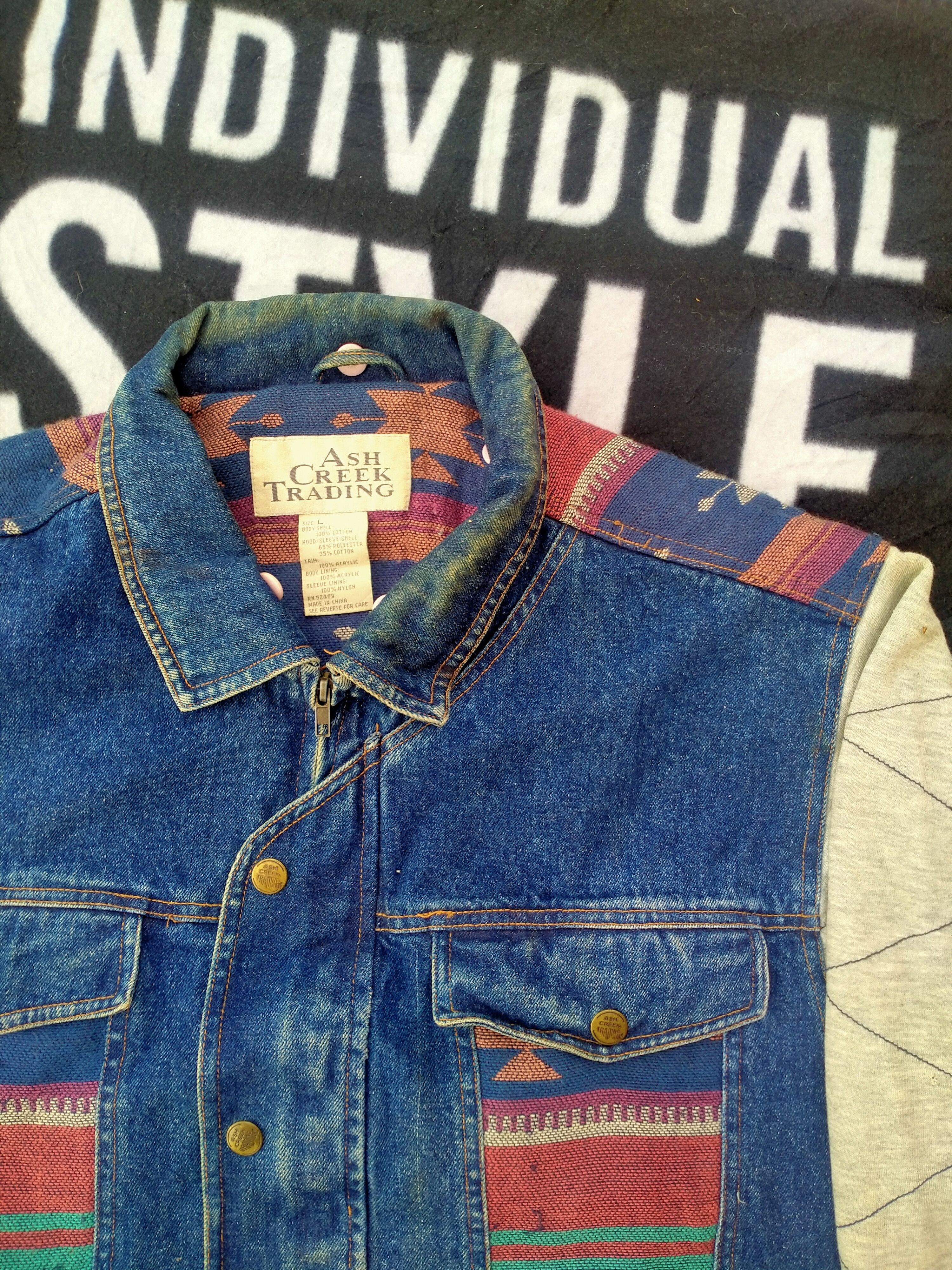 Vintage VINTAGE ASH CREEK TRADING NAVAJO DENIM JACKET Size US L / EU 52-54 / 3 - 5 Thumbnail
