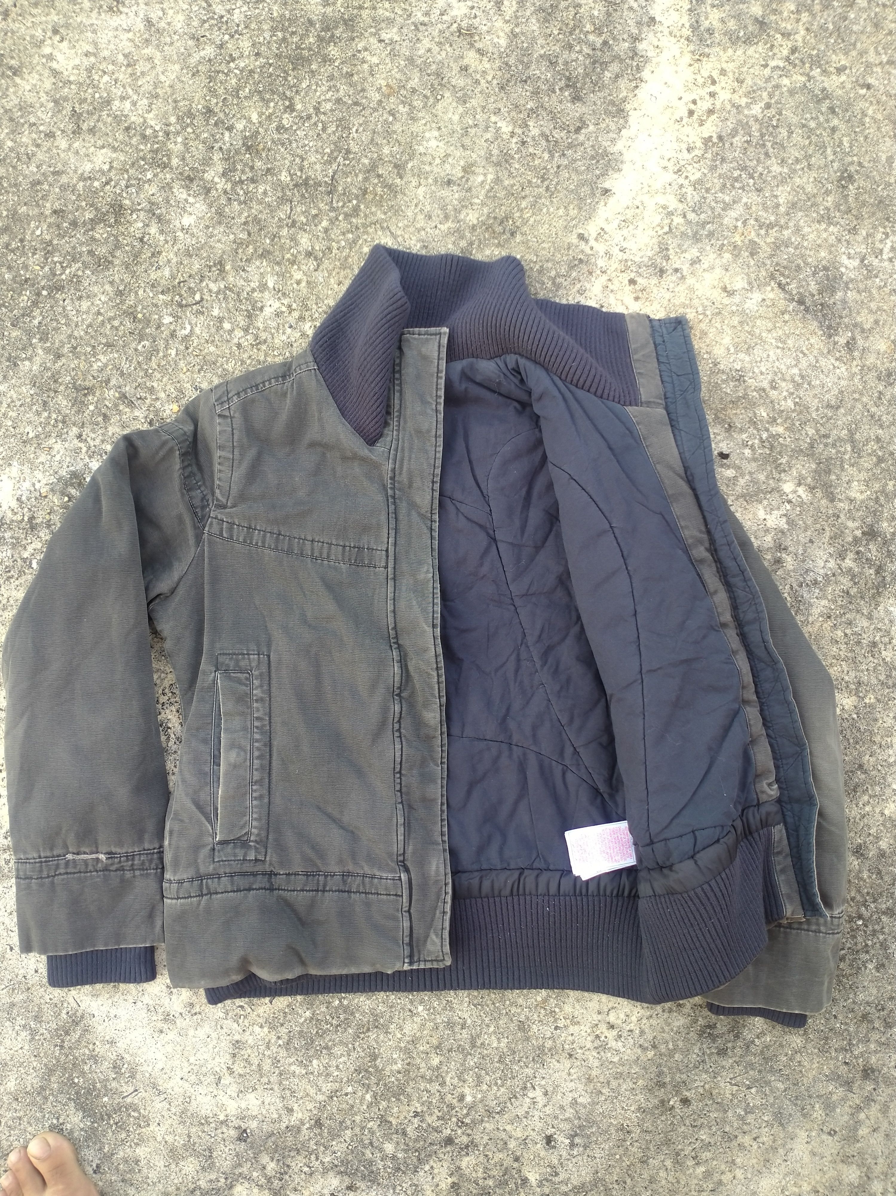 Nike NIKE SMALL SWOOSH SUN FADED BOMBER JACKET Size US S / EU 44-46 / 1 - 4 Thumbnail