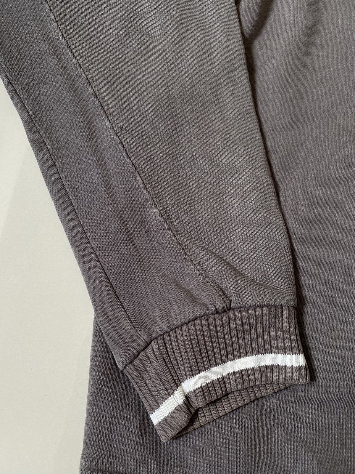 Vintage 90’s Nike Spell Out Zip-Up Hoodie