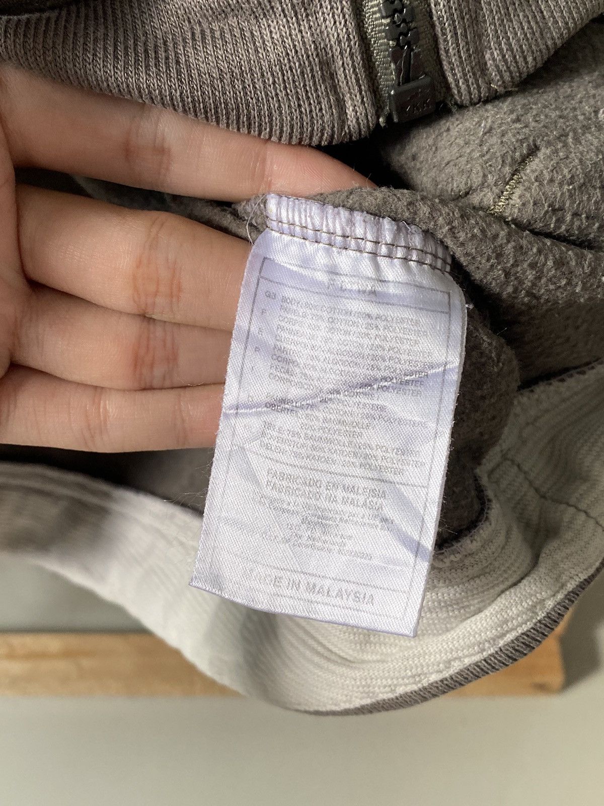 Vintage 90’s Nike Spell Out Zip-Up Hoodie