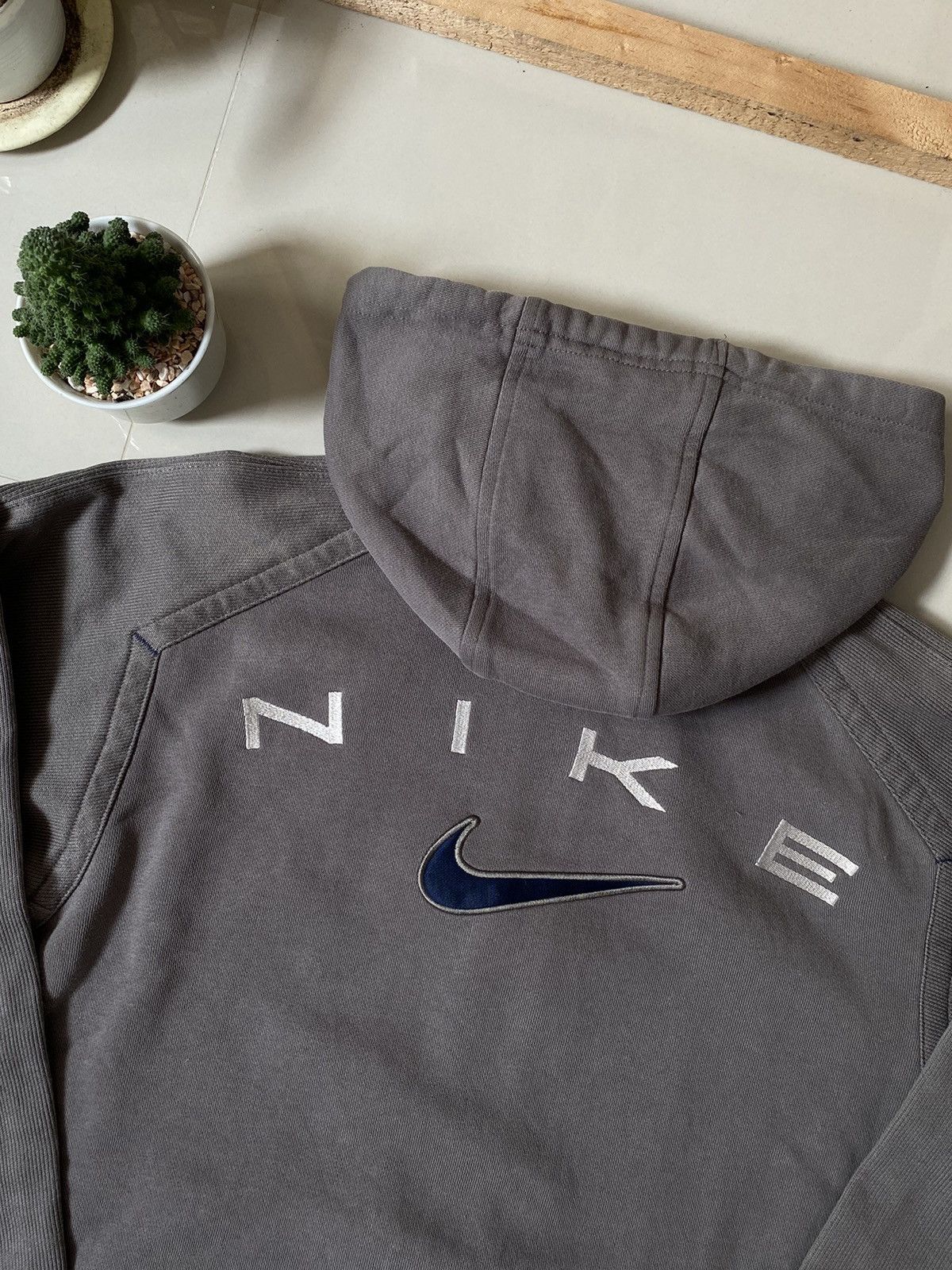 Vintage 90’s Nike Spell Out Zip-Up Hoodie