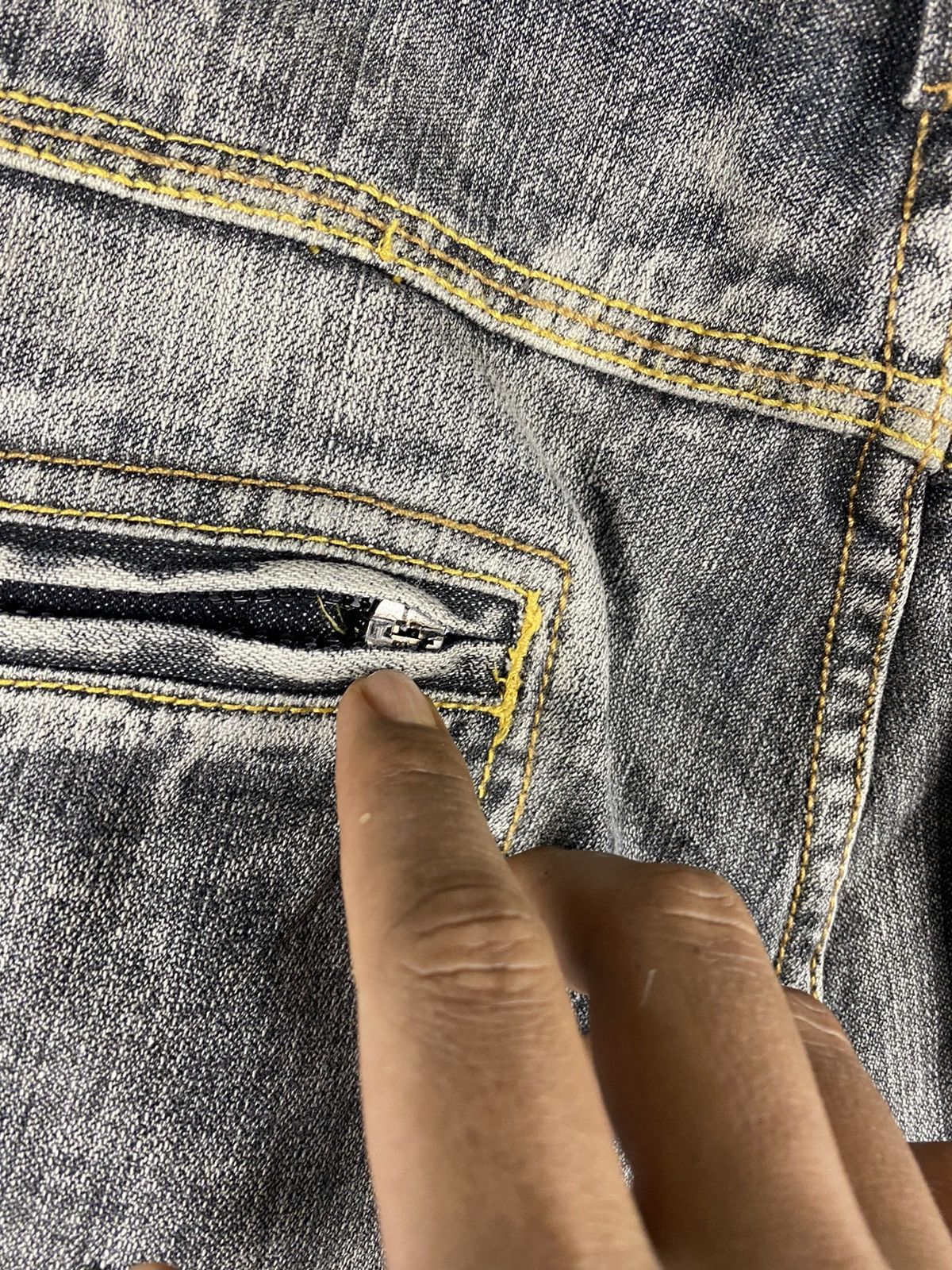 Coogi Coogi Authentic Australian AK Distressed Denim Pants for Men Size US 36 / EU 52 - 8 Thumbnail