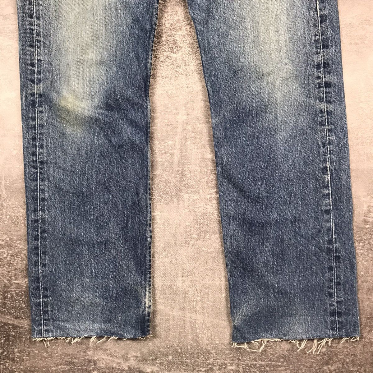 Levi's Vintage Levis 551 Made in U.K Jeans Size US 32 / EU 48 - 6 Thumbnail