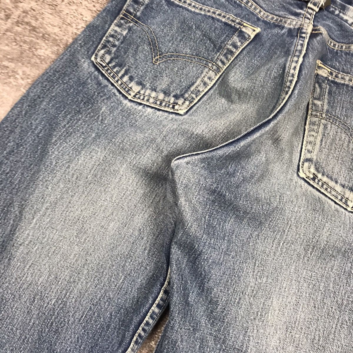 Levi's Vintage Levis 551 Made in U.K Jeans Size US 32 / EU 48 - 18 Thumbnail