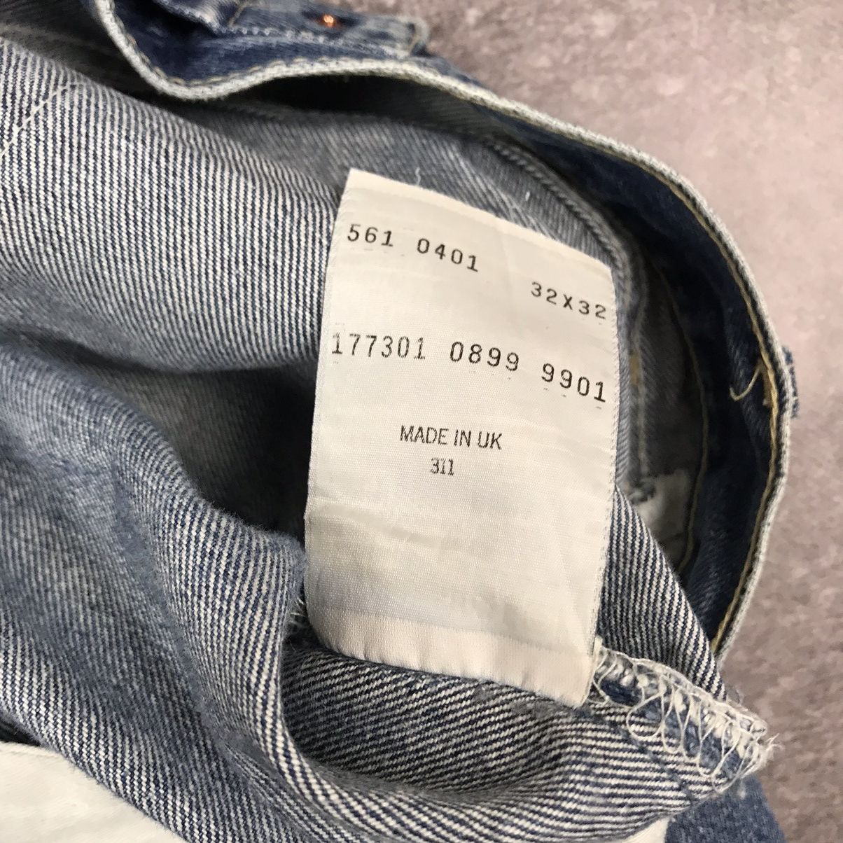 Levi's Vintage Levis 551 Made in U.K Jeans Size US 32 / EU 48 - 14 Thumbnail