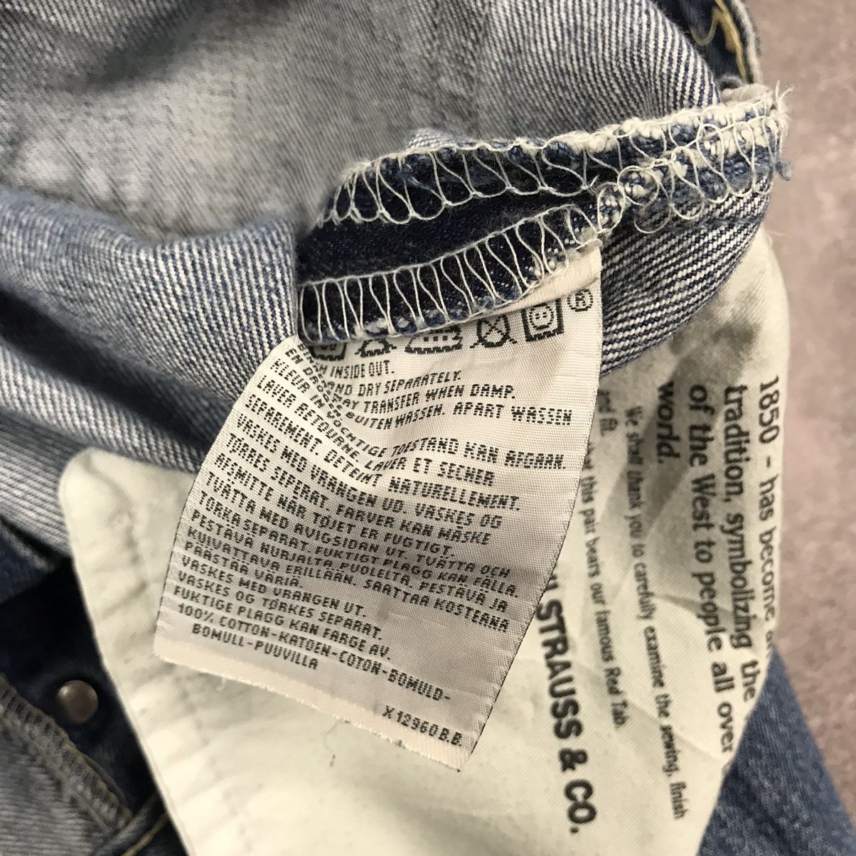 Levi's Vintage Levis 551 Made in U.K Jeans Size US 32 / EU 48 - 15 Thumbnail