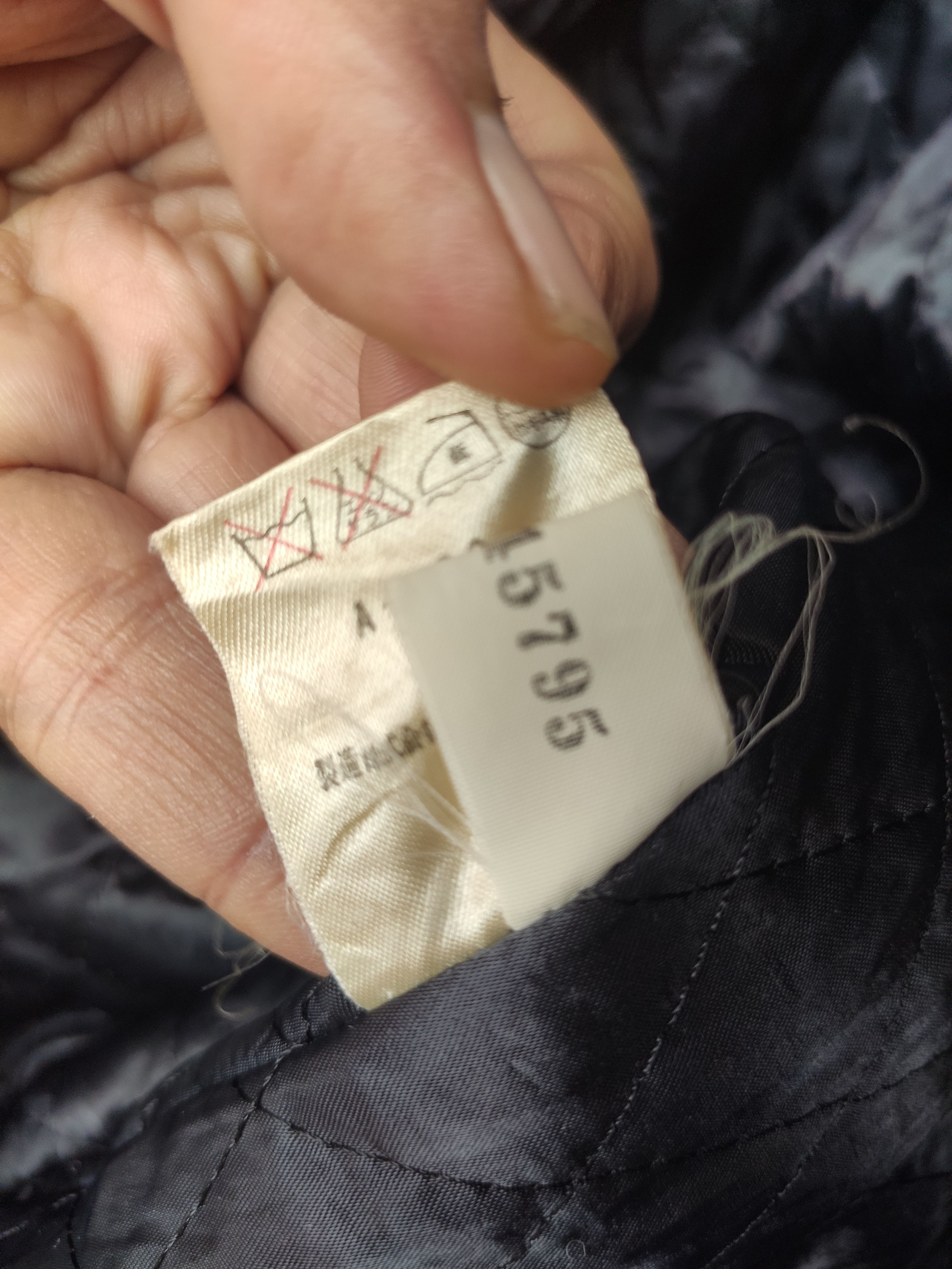 Hai Sporting Gear 🔥 Vintage Hai Sporting Gear Bombers Jacket Hoodies Size US L / EU 52-54 / 3 - 11 Thumbnail