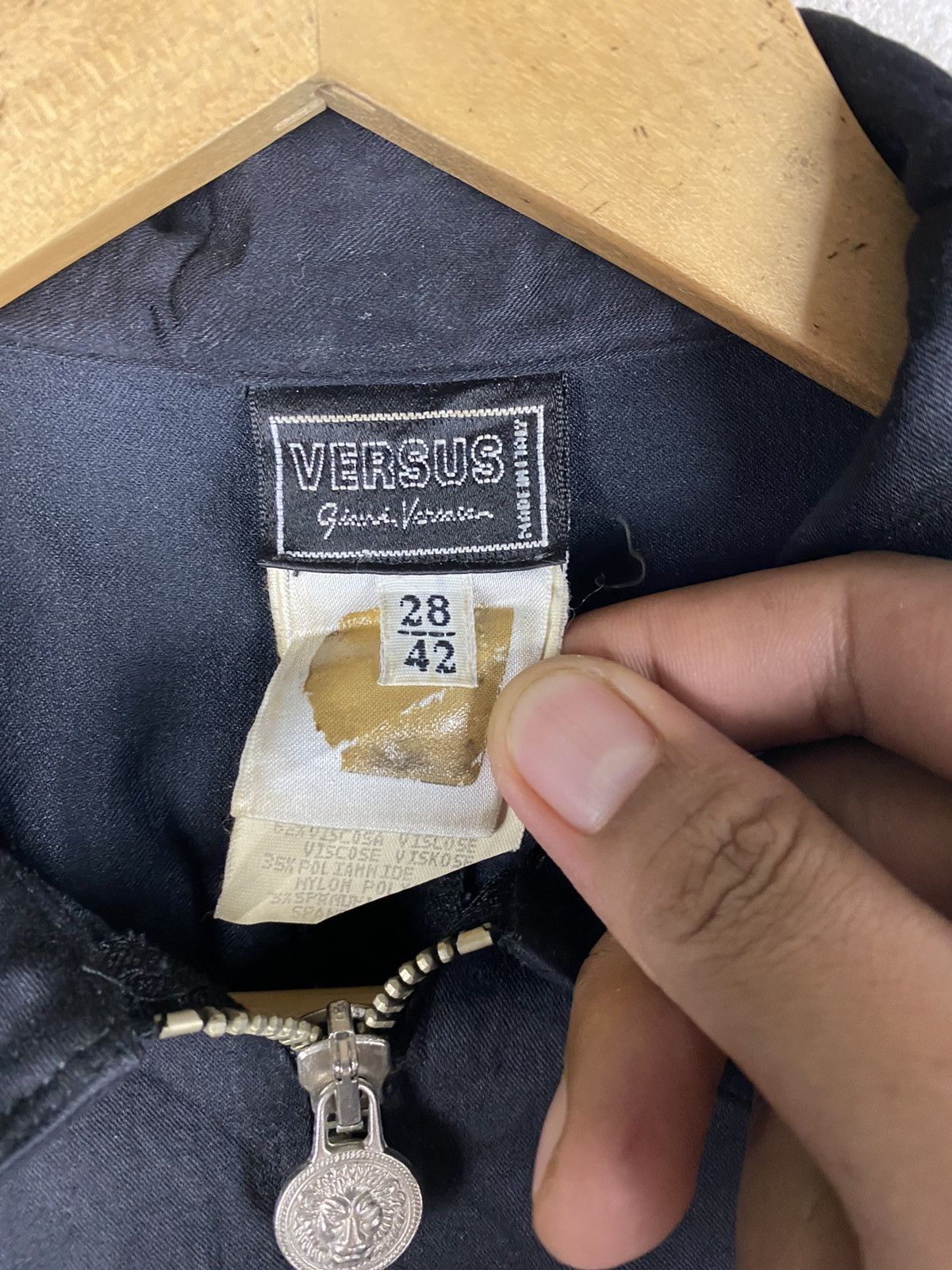 Versace × Versus Versace 🔥SALE🔥GIANNI VERSACE MADE IN ITALY Size M / US 6-8 / IT 42-44 - 8 Thumbnail