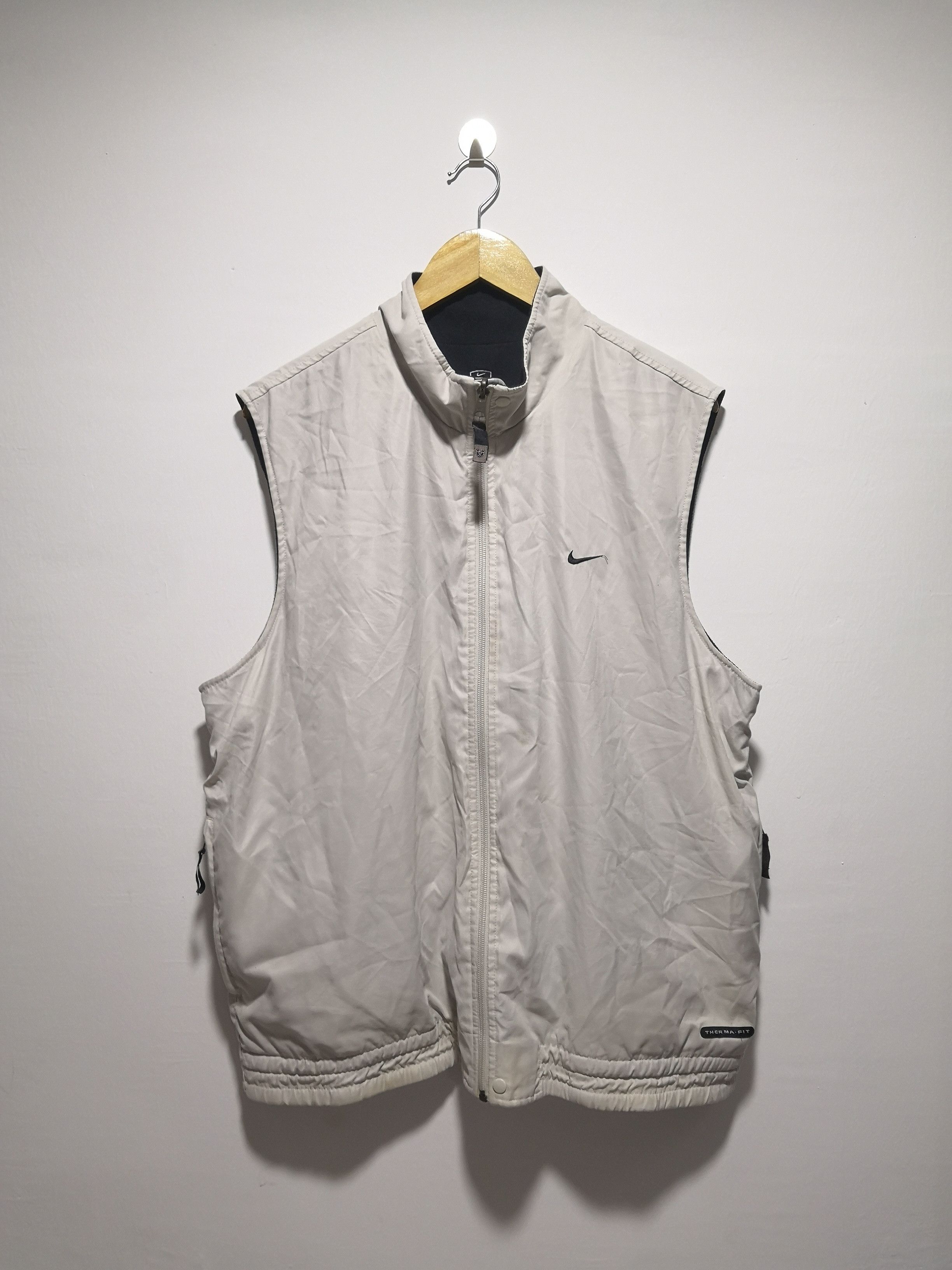 nike synthetic fill golf vest