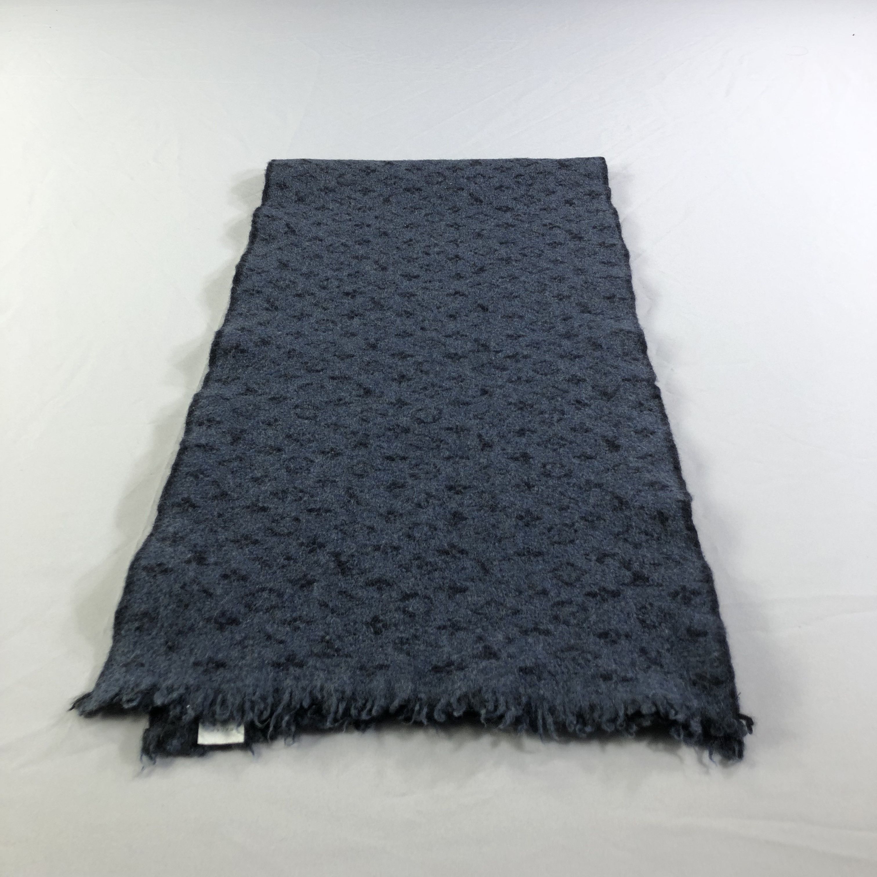 Louis Vuitton Louis Vuitton Logomania Thick Wool Scarf Muffler V1504 Size ONE SIZE - 7 Thumbnail