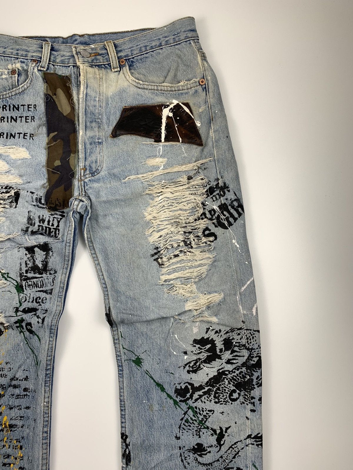 Levi's × Vintage Vintage 90s Levis 501 Distressed & Statement Denim Jeans Size US 30 / EU 46 - 3 Thumbnail