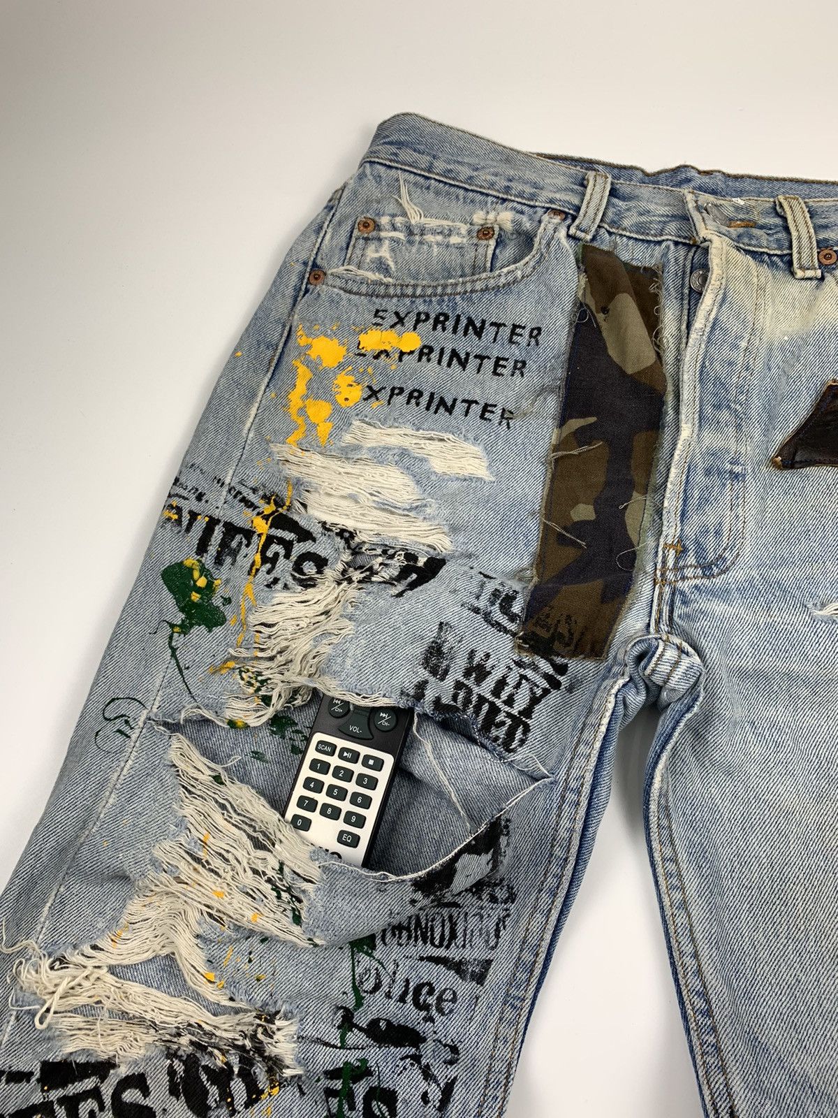 Levi's × Vintage Vintage 90s Levis 501 Distressed & Statement Denim Jeans Size US 30 / EU 46 - 5 Thumbnail