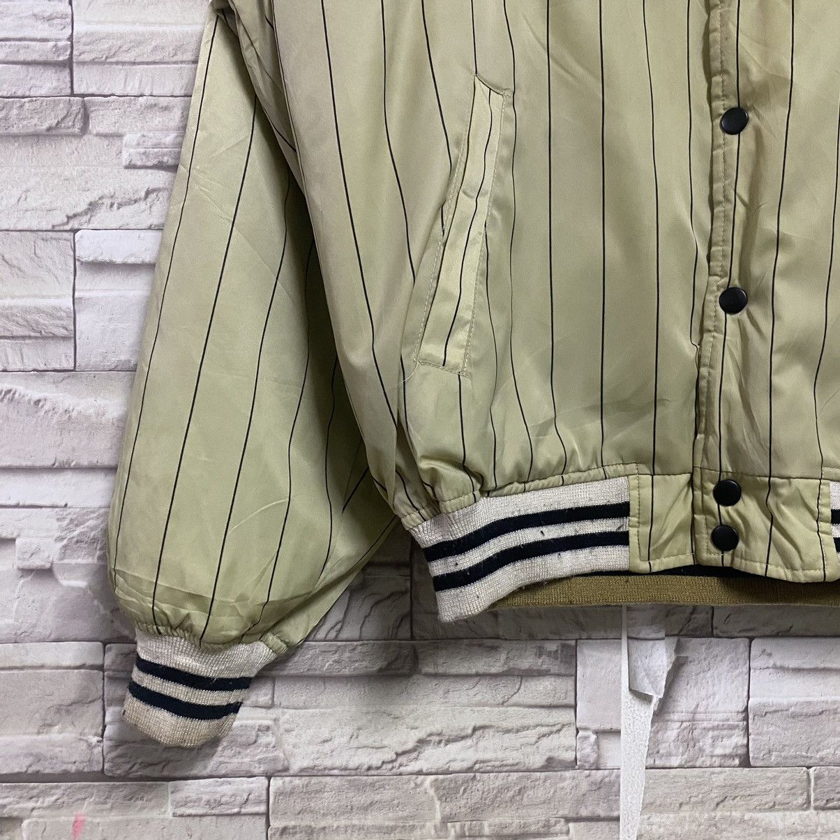 Vintage Vintage MALT'S BEER Bomber Jacket Reversible Size US L / EU 52-54 / 3 - 16 Thumbnail