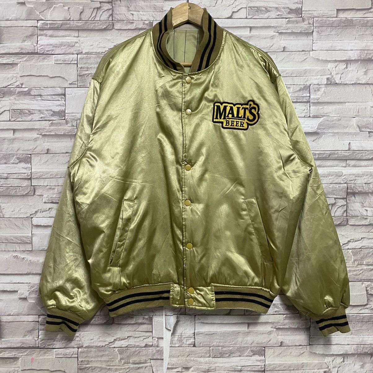 Vintage Vintage MALT'S BEER Bomber Jacket Reversible Size US L / EU 52-54 / 3 - 5 Thumbnail