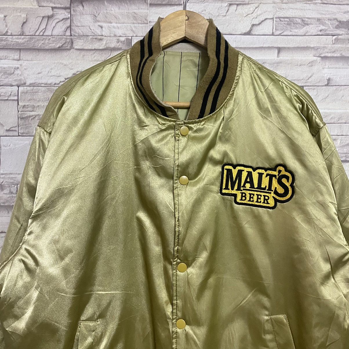 Vintage Vintage MALT'S BEER Bomber Jacket Reversible Size US L / EU 52-54 / 3 - 6 Thumbnail