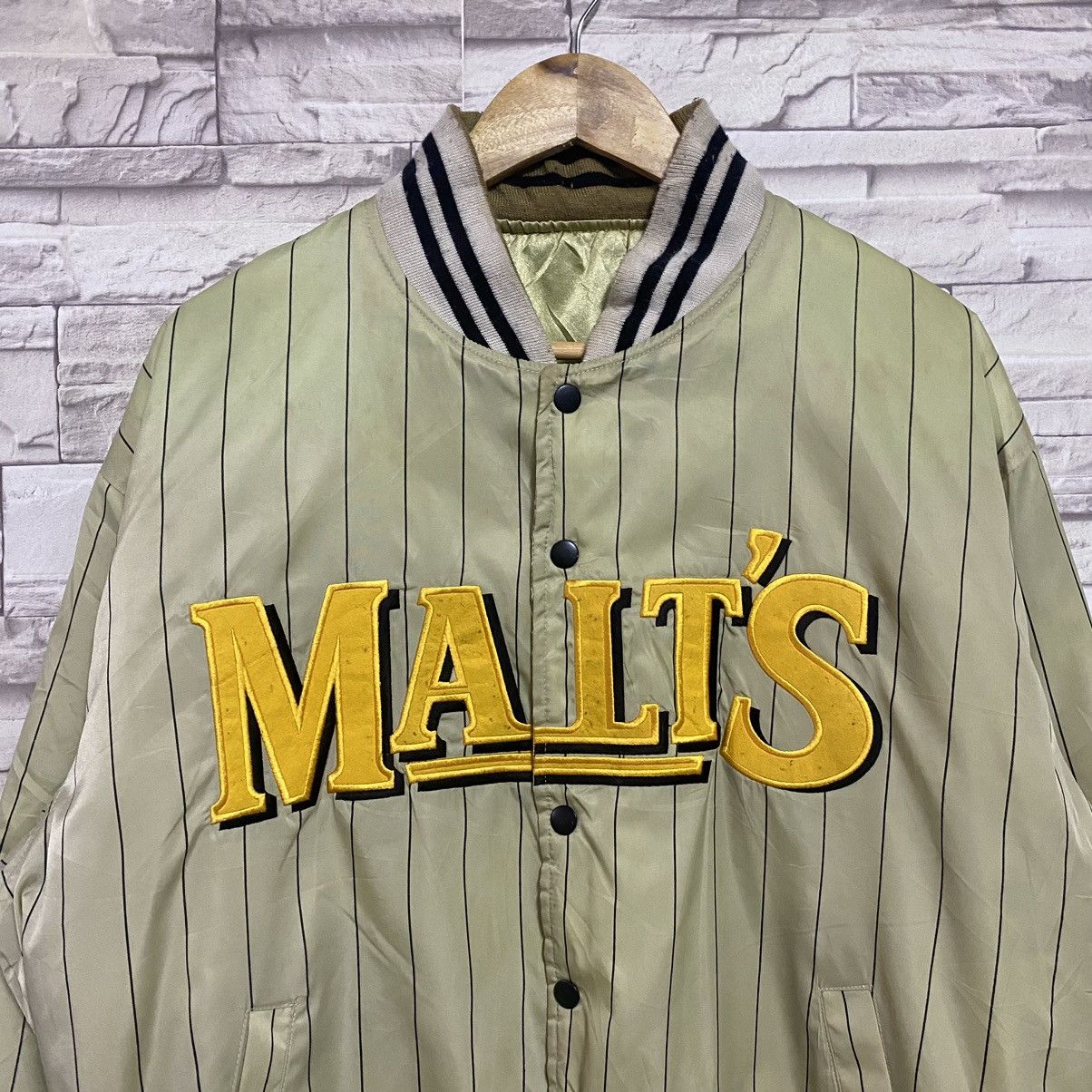 Vintage Vintage MALT'S BEER Bomber Jacket Reversible Size US L / EU 52-54 / 3 - 14 Thumbnail
