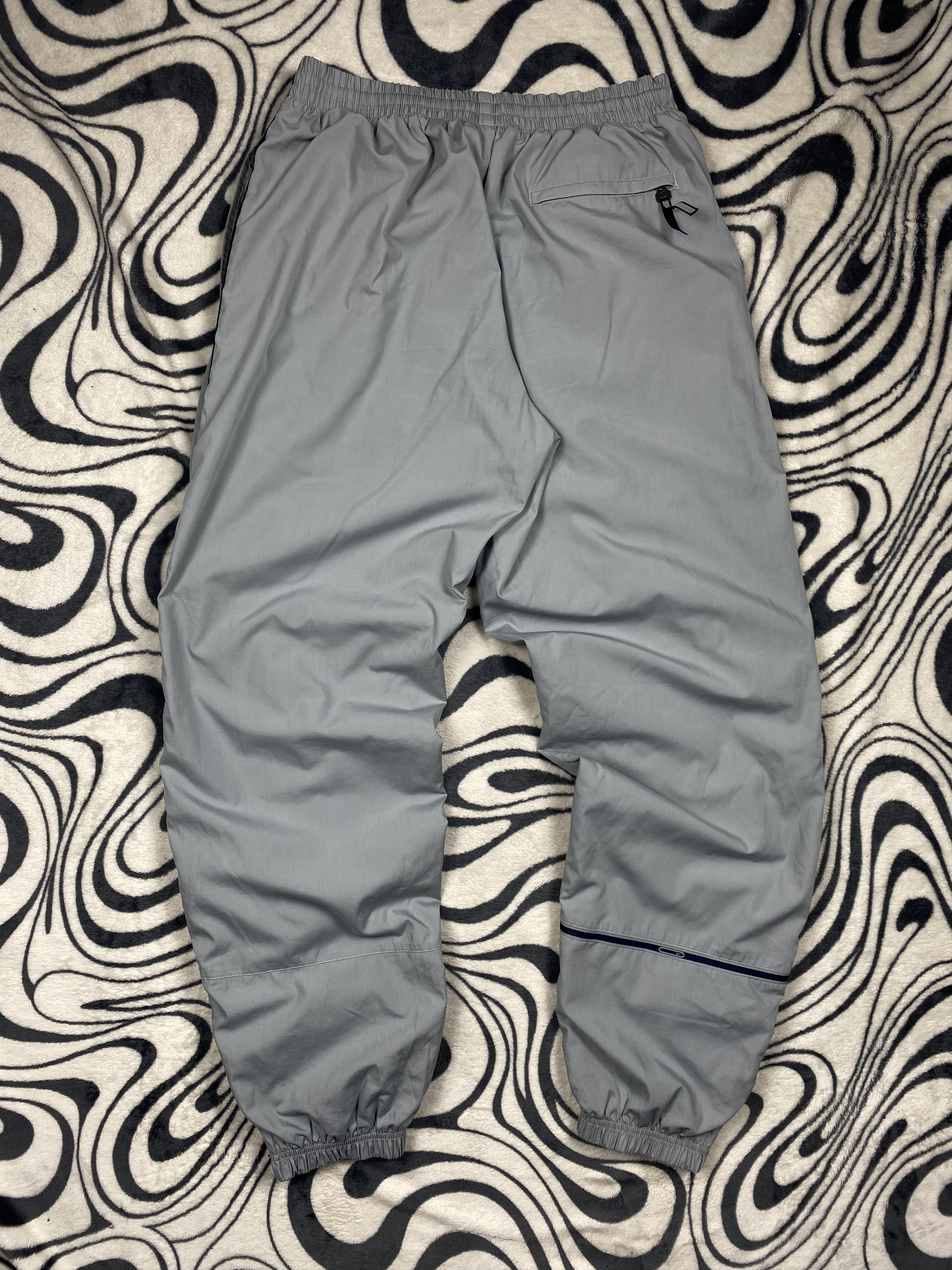 Nike Vintage Nike Mens Nylon Pants Y2K Size US 34 / EU 50 - 8 Thumbnail