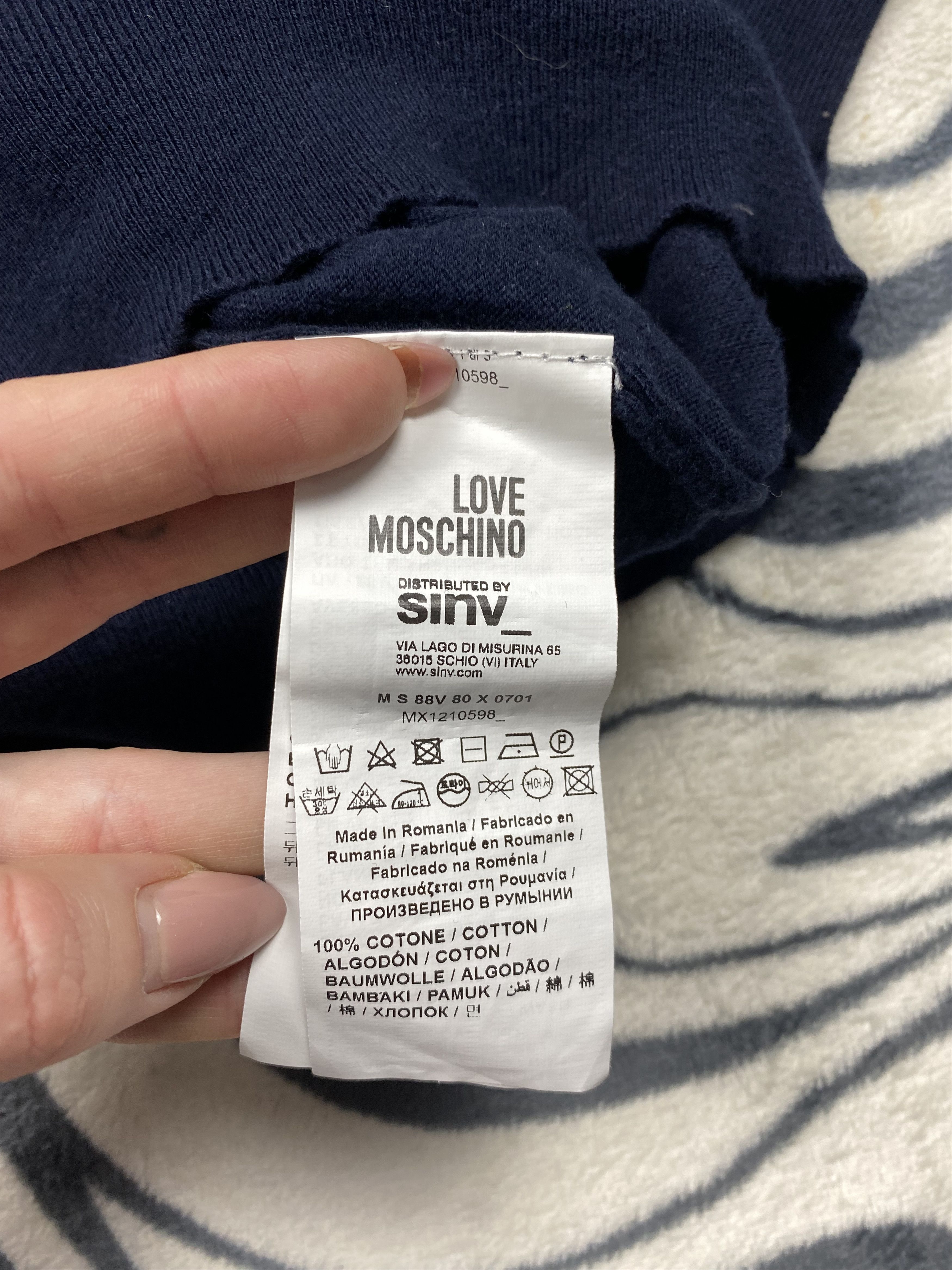 Moschino × Vintage Love Moschino Mens V-Neck Sweater Size US L / EU 52-54 / 3 - 7 Thumbnail