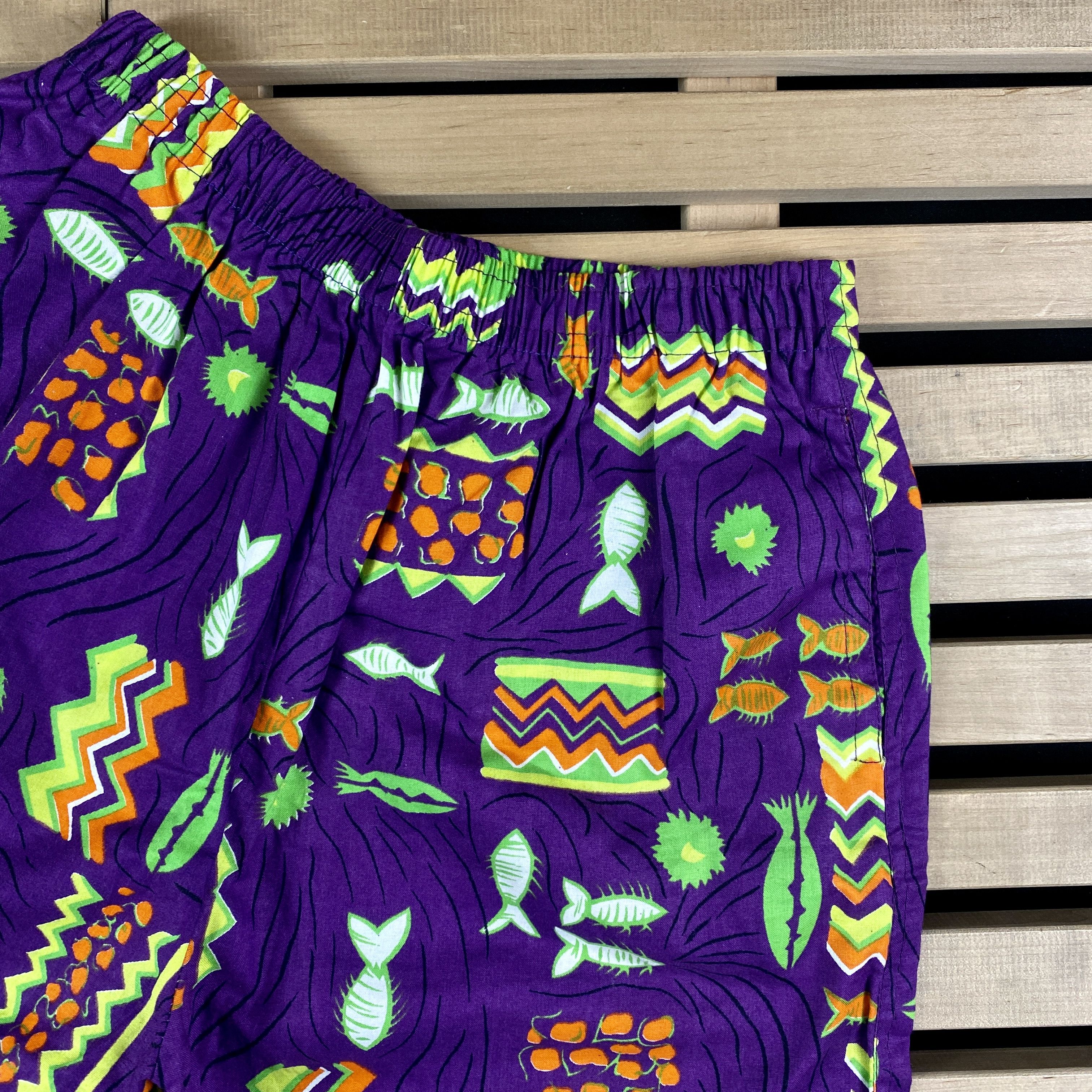 Vintage Men’s Crazy Hawaiian Shorts Vintage Size L Size US 34 / EU 50 - 2 Thumbnail