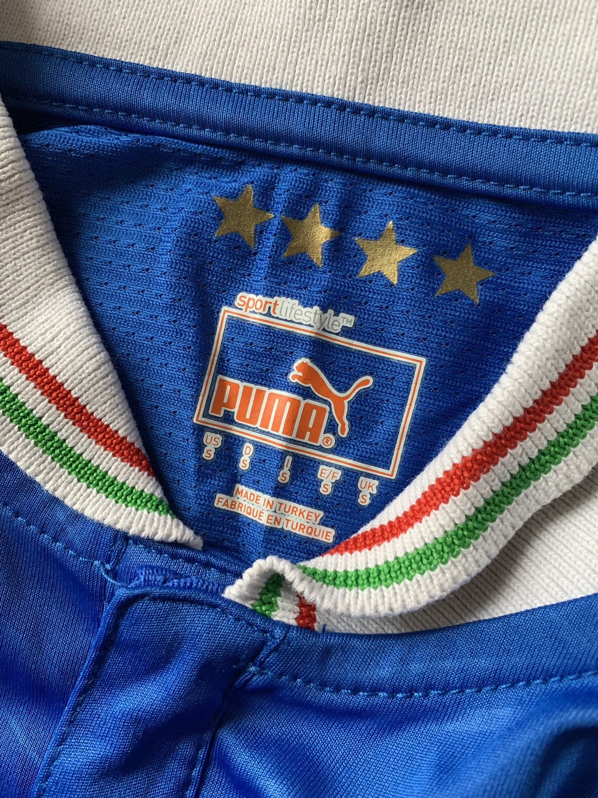 Puma 2011 Puma Italia figc bomber collar soccer jersey italy Size US S / EU 44-46 / 1 - 7 Thumbnail