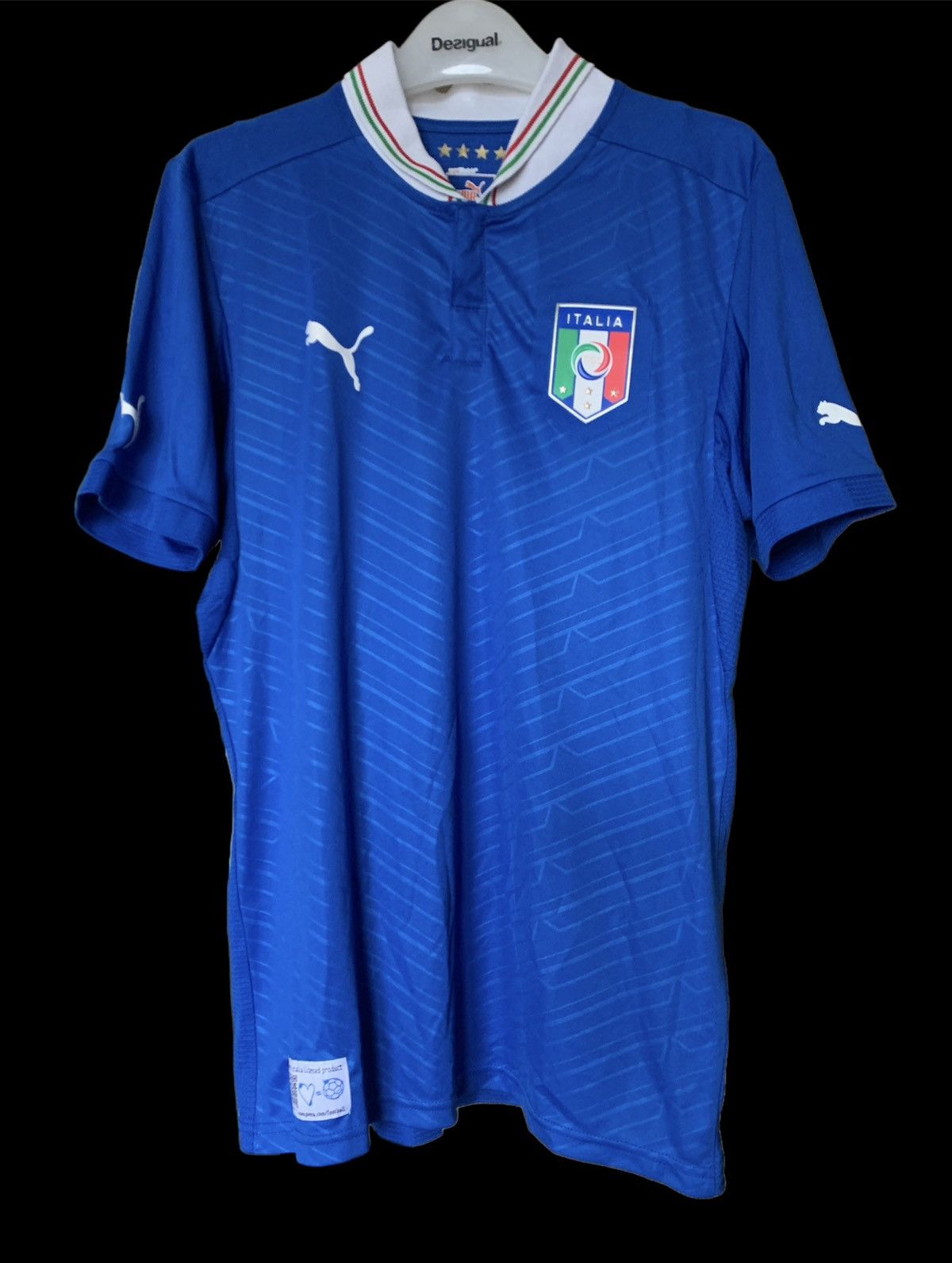 Puma 2011 Puma Italia figc bomber collar soccer jersey italy Size US S / EU 44-46 / 1 - 2 Thumbnail