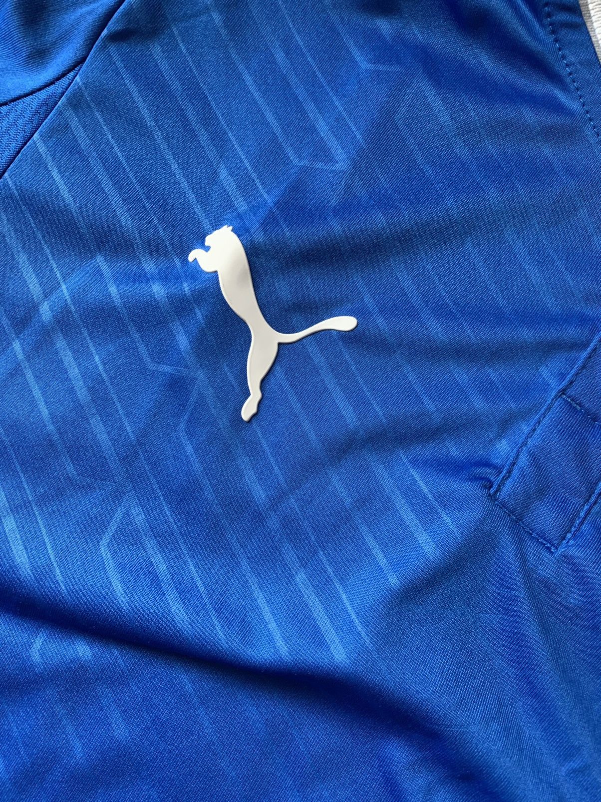 Puma 2011 Puma Italia figc bomber collar soccer jersey italy Size US S / EU 44-46 / 1 - 5 Thumbnail
