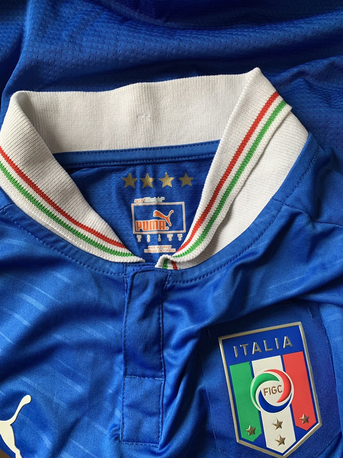 Puma 2011 Puma Italia figc bomber collar soccer jersey italy Size US S / EU 44-46 / 1 - 6 Thumbnail