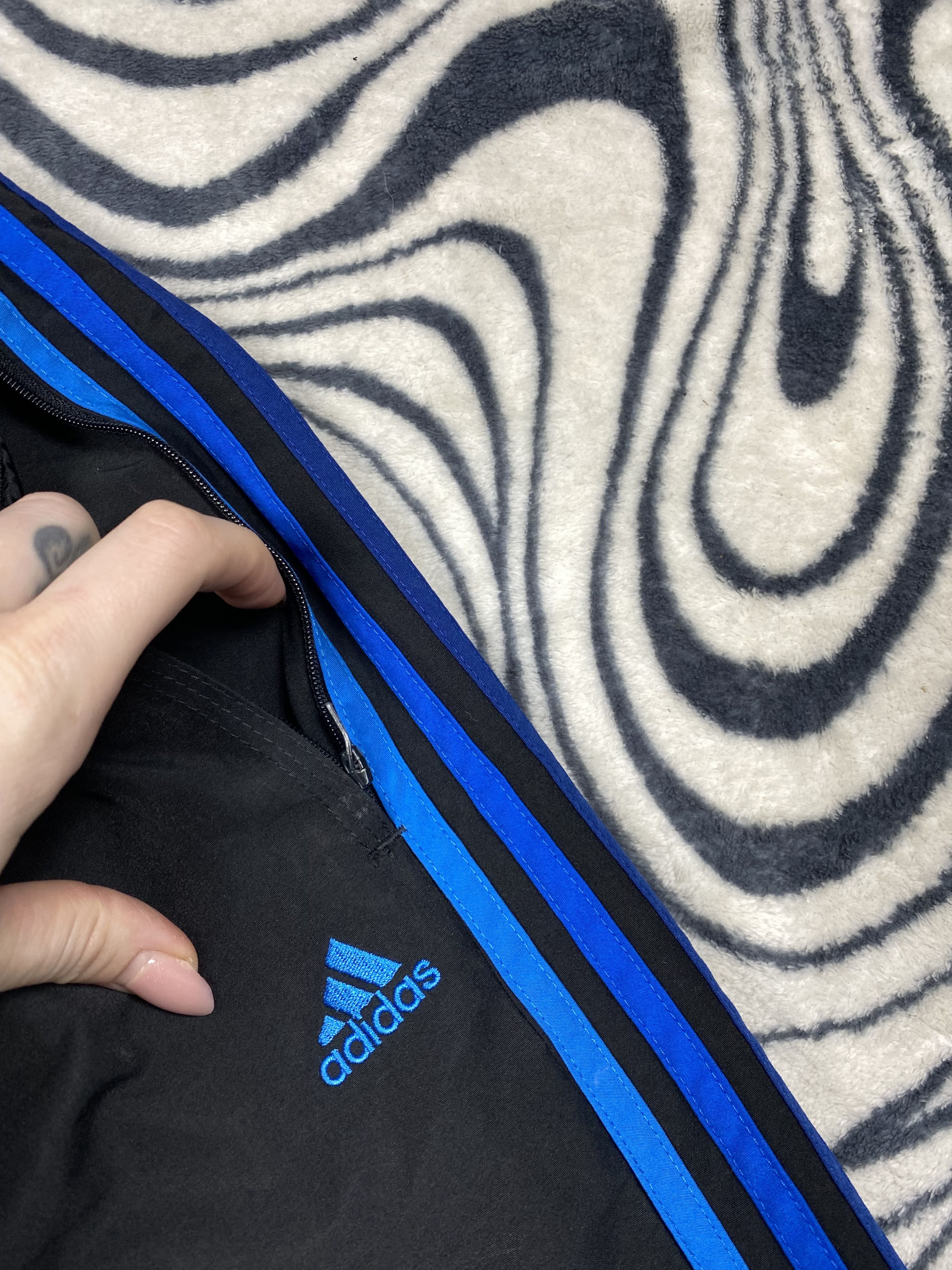Adidas Adidas Perfomance Essentials Mens Nylon Pants Y2K Size US 30 / EU 46 - 3 Thumbnail