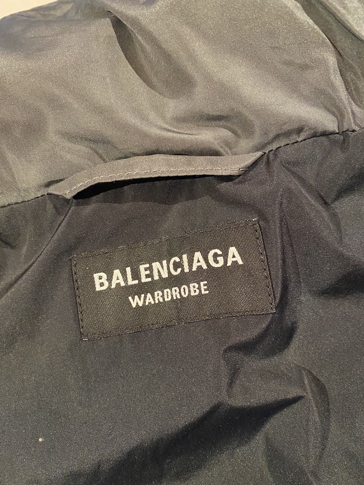 Balenciaga Balenciaga embroidered logo puffer jacket Size US M / EU 48-50 / 2 - 14 Thumbnail
