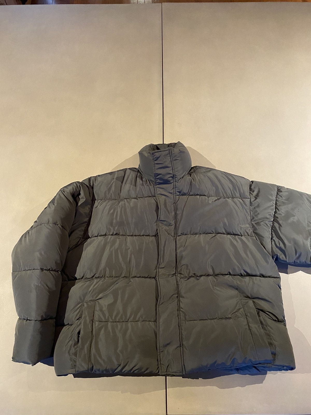 Balenciaga Balenciaga embroidered logo puffer jacket Size US M / EU 48-50 / 2 - 1 Thumbnail