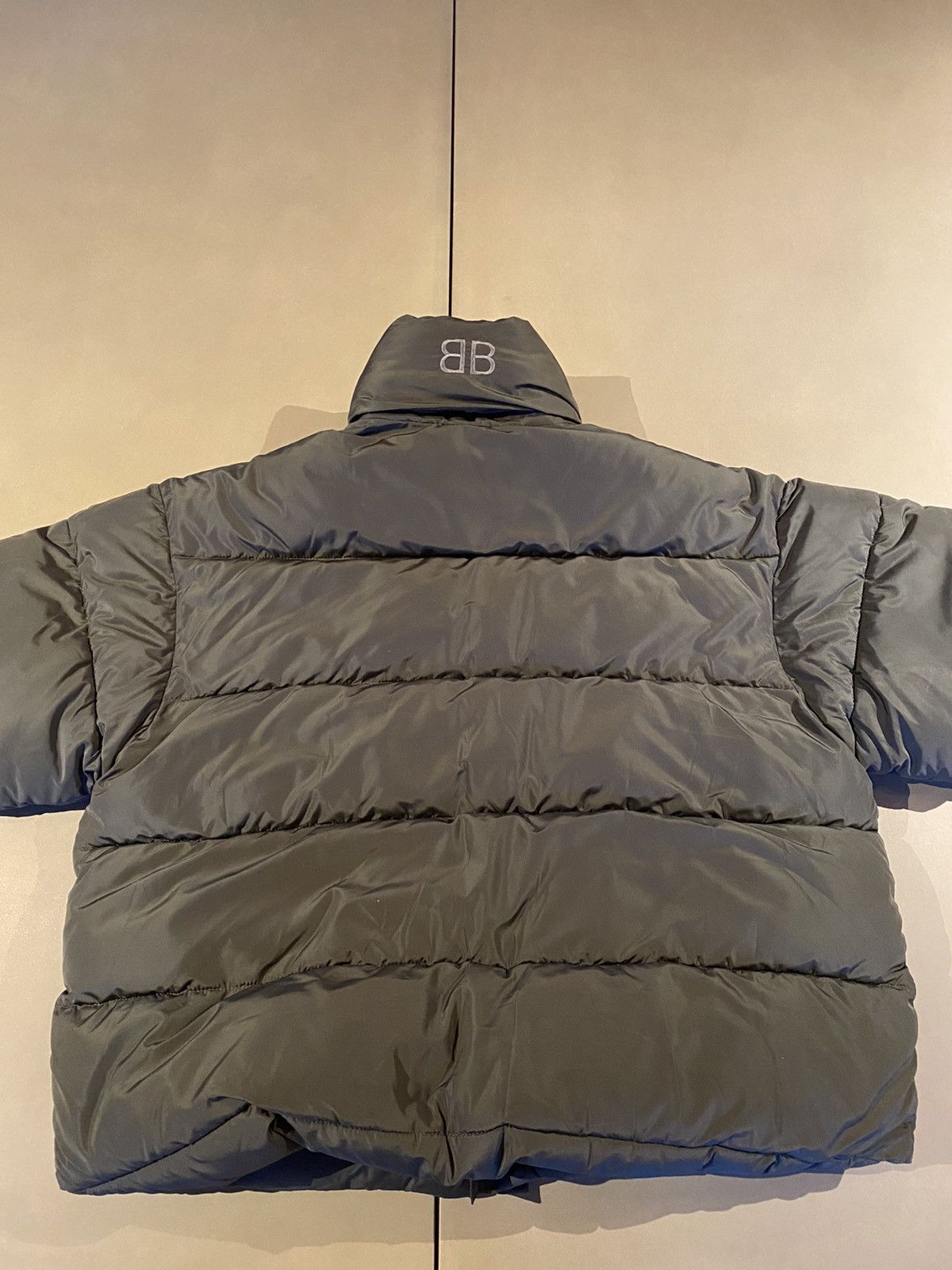 Balenciaga Balenciaga embroidered logo puffer jacket Size US M / EU 48-50 / 2 - 7 Thumbnail