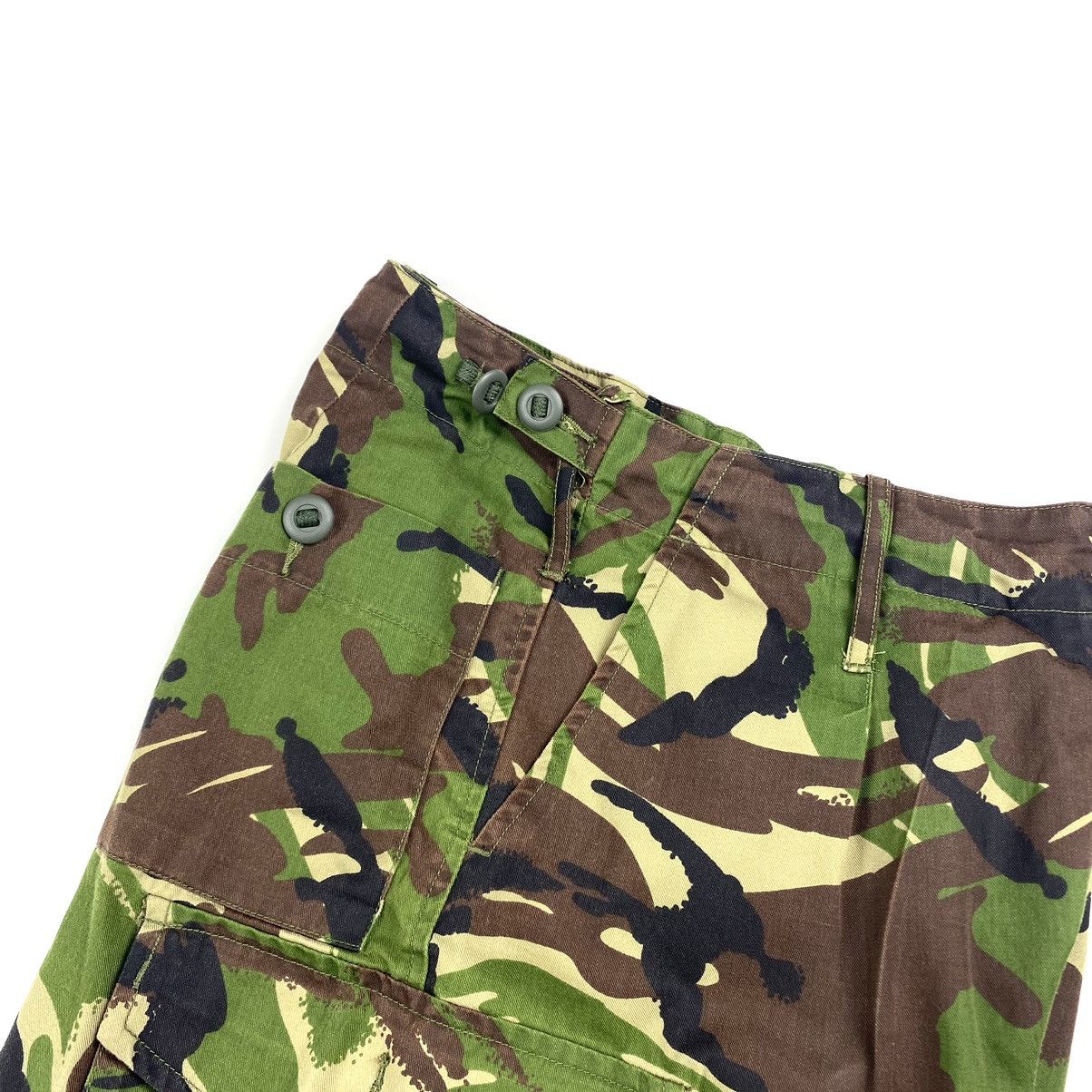 Japanese Brand Vintage Camo Cargo Pants Military Tactical Style Size US 30 / EU 46 - 11 Thumbnail