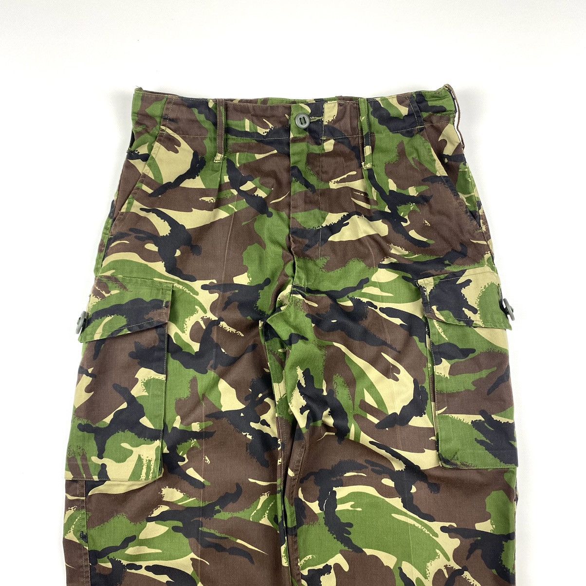 Japanese Brand Vintage Camo Cargo Pants Military Tactical Style Size US 30 / EU 46 - 4 Thumbnail