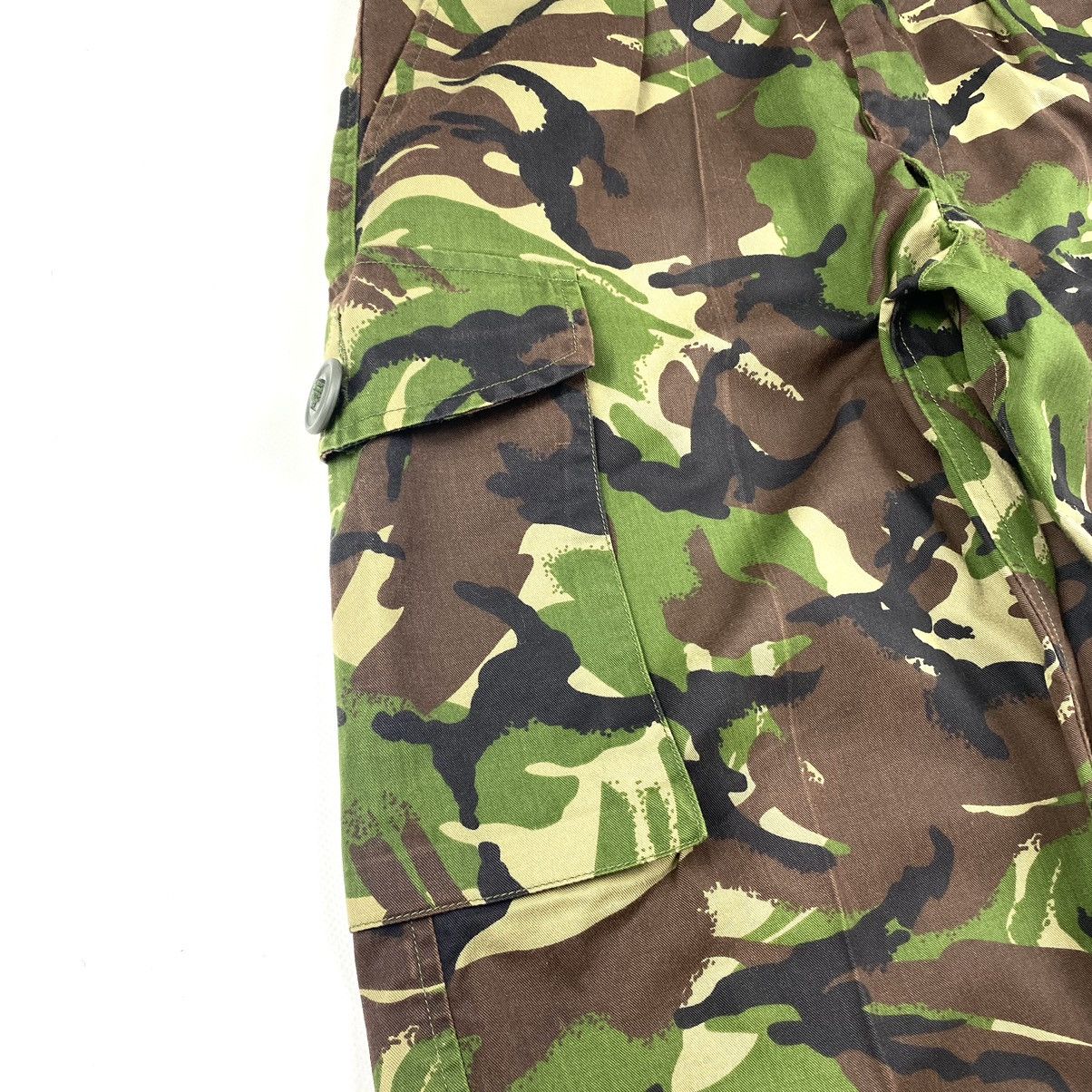Japanese Brand Vintage Camo Cargo Pants Military Tactical Style Size US 30 / EU 46 - 5 Thumbnail